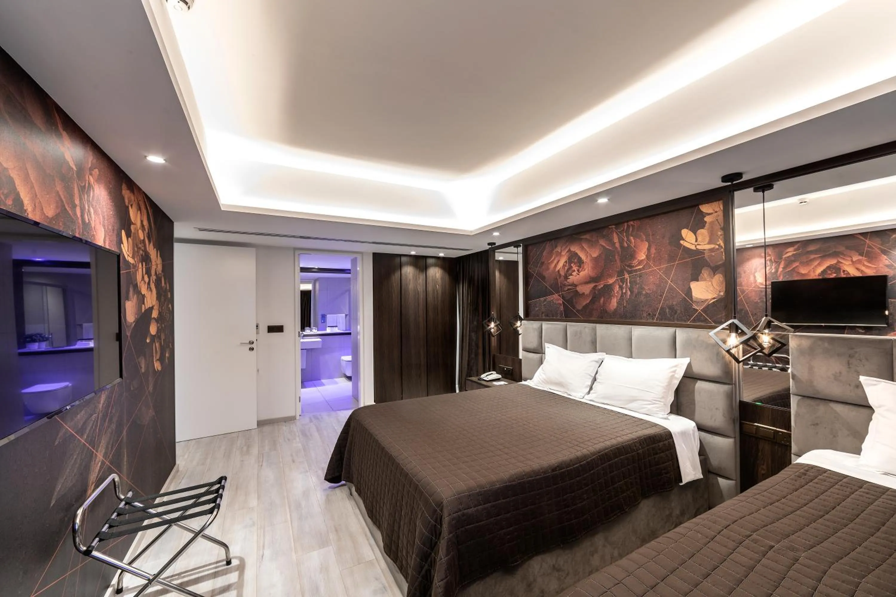 Bed in Almond Business Hotel