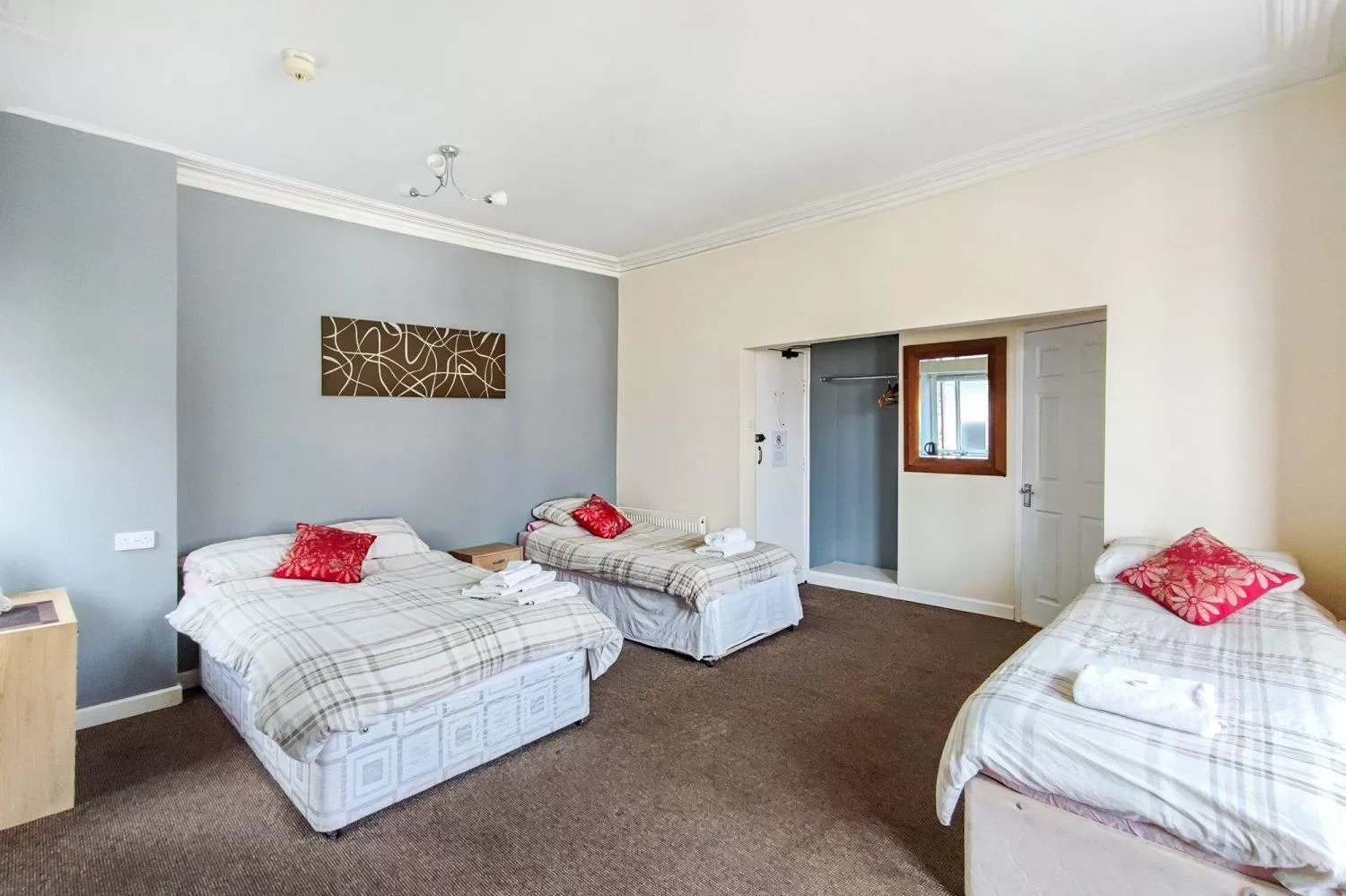 Bed in Guest House @ The Bear