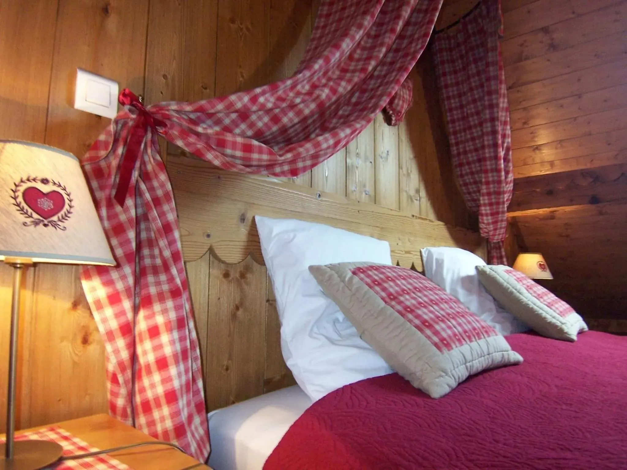 Two-Bedroom Duplex Apartment (5 Adults) in Les Loges Du Parc Two-Bedroom Duplex Apartment (5 Adults) in Les Loges Du Parc