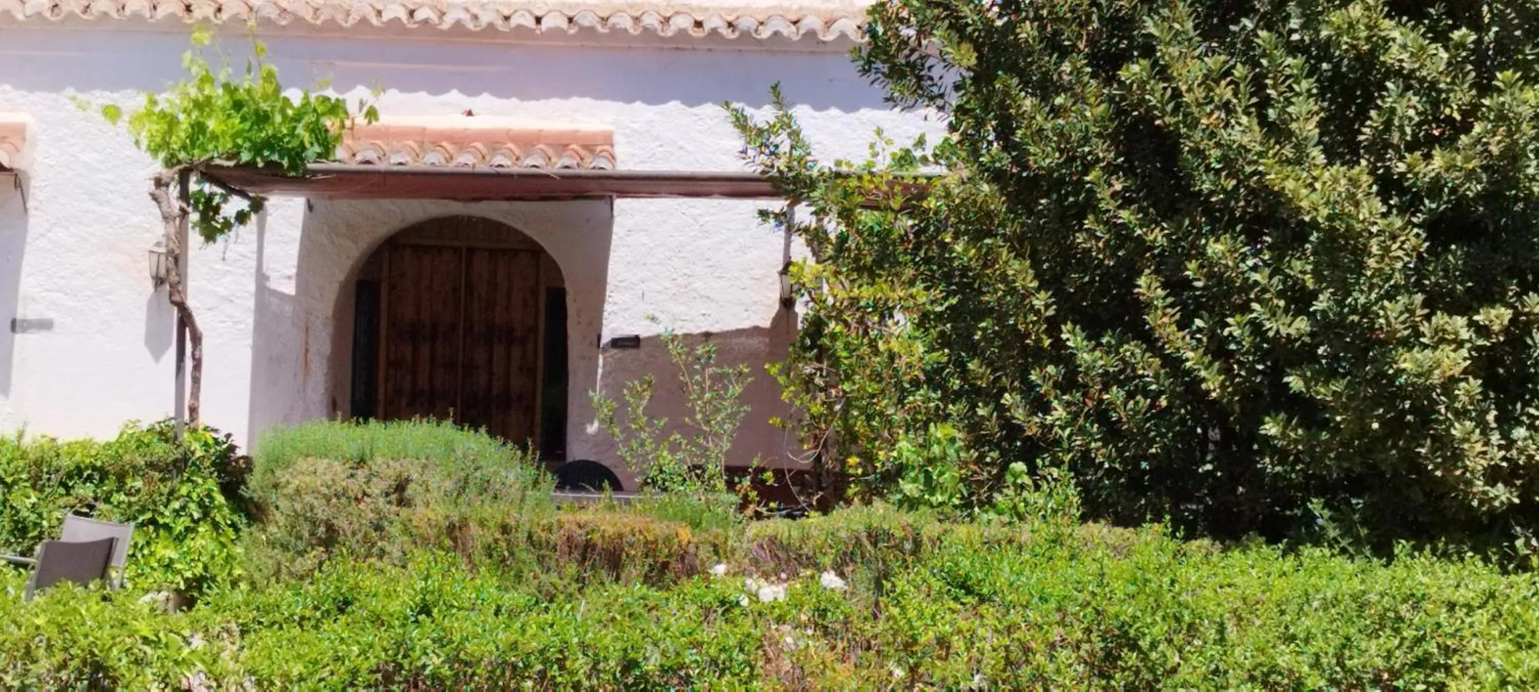 Property building in Casas Cueva y Cortijo La Tala en Guadix