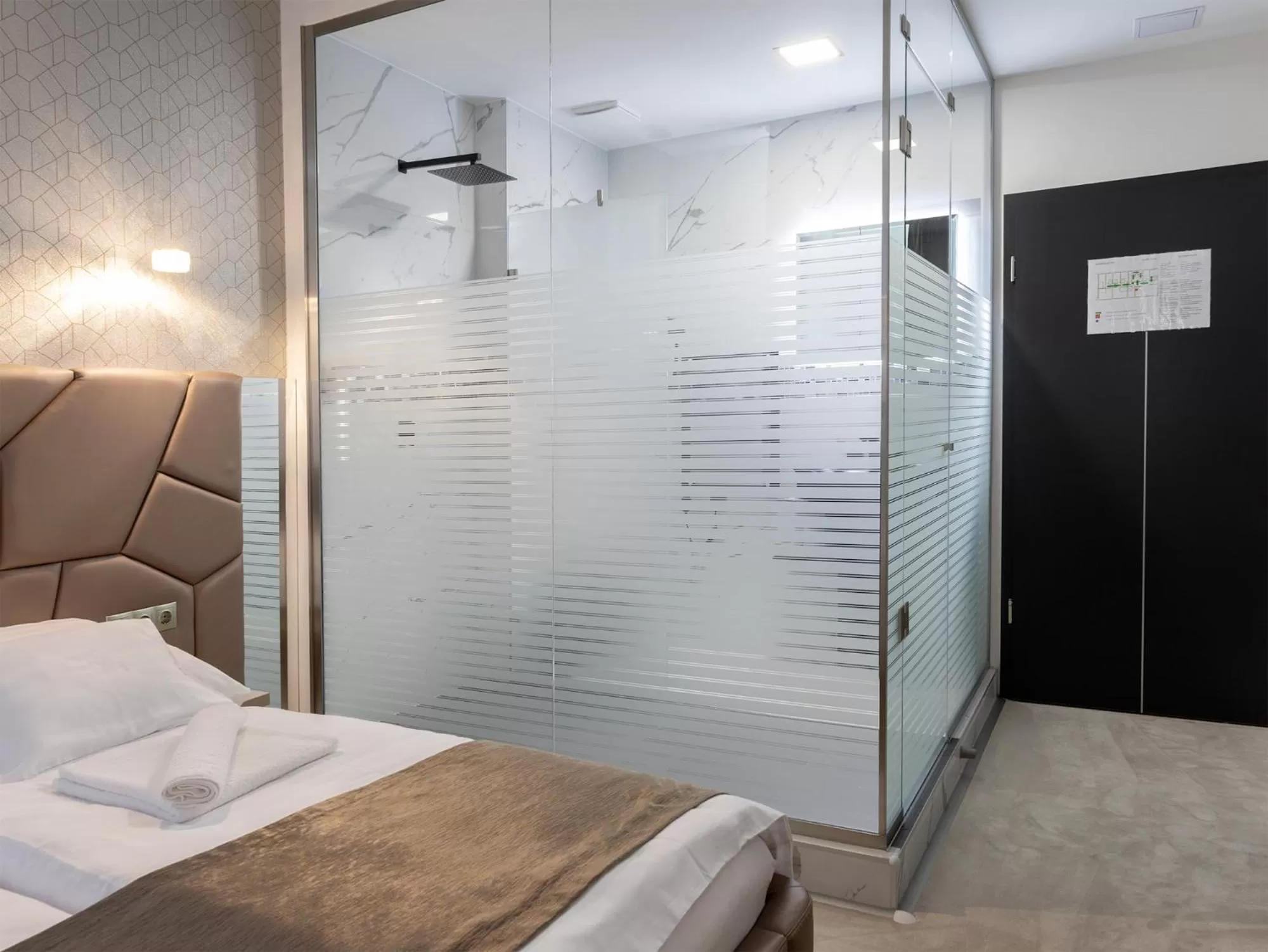 Shower, Bathroom in Z Rooms Boutique