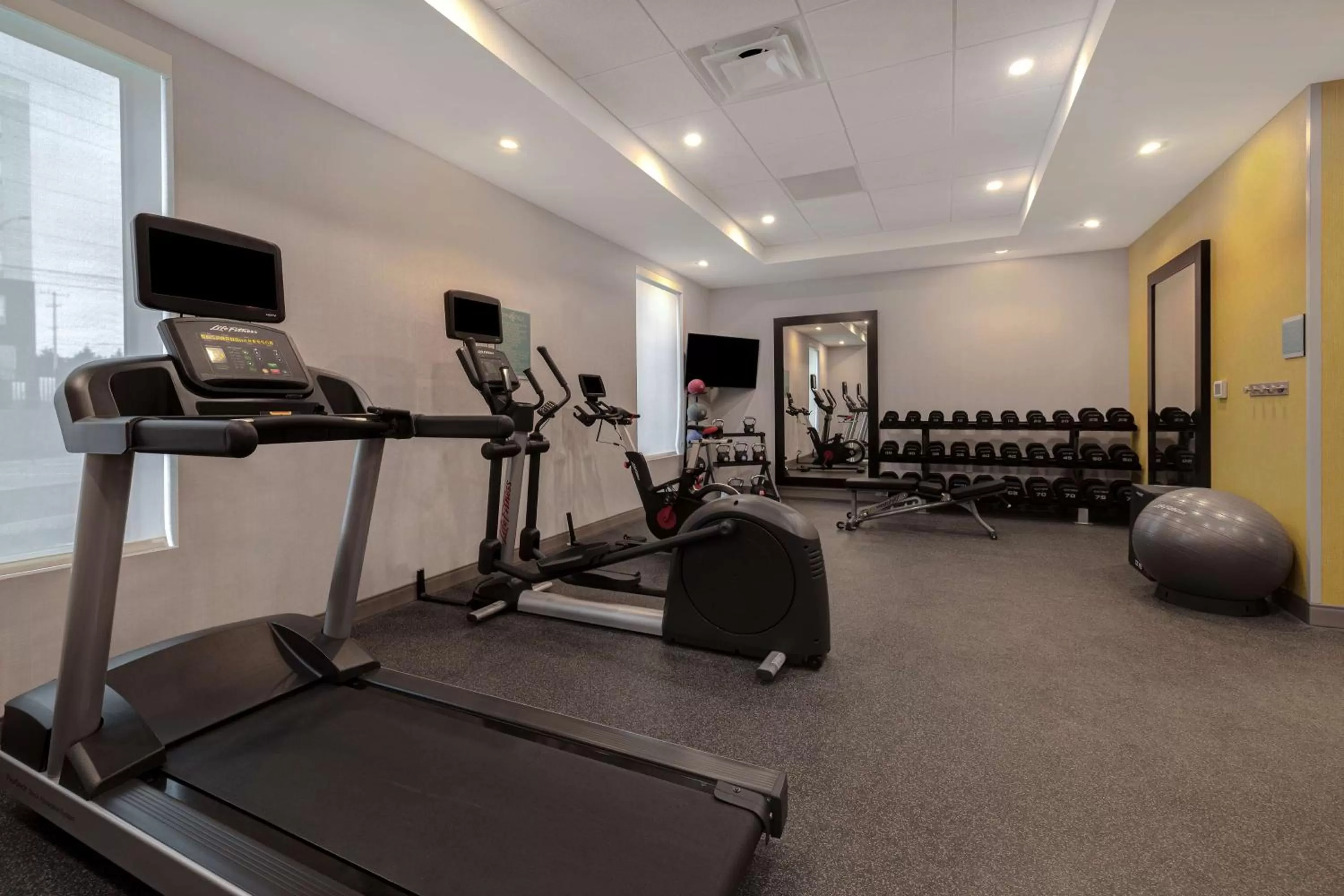 Fitness centre/facilities in Home2 Suites By Hilton Nashville Downtown-Metrocenter