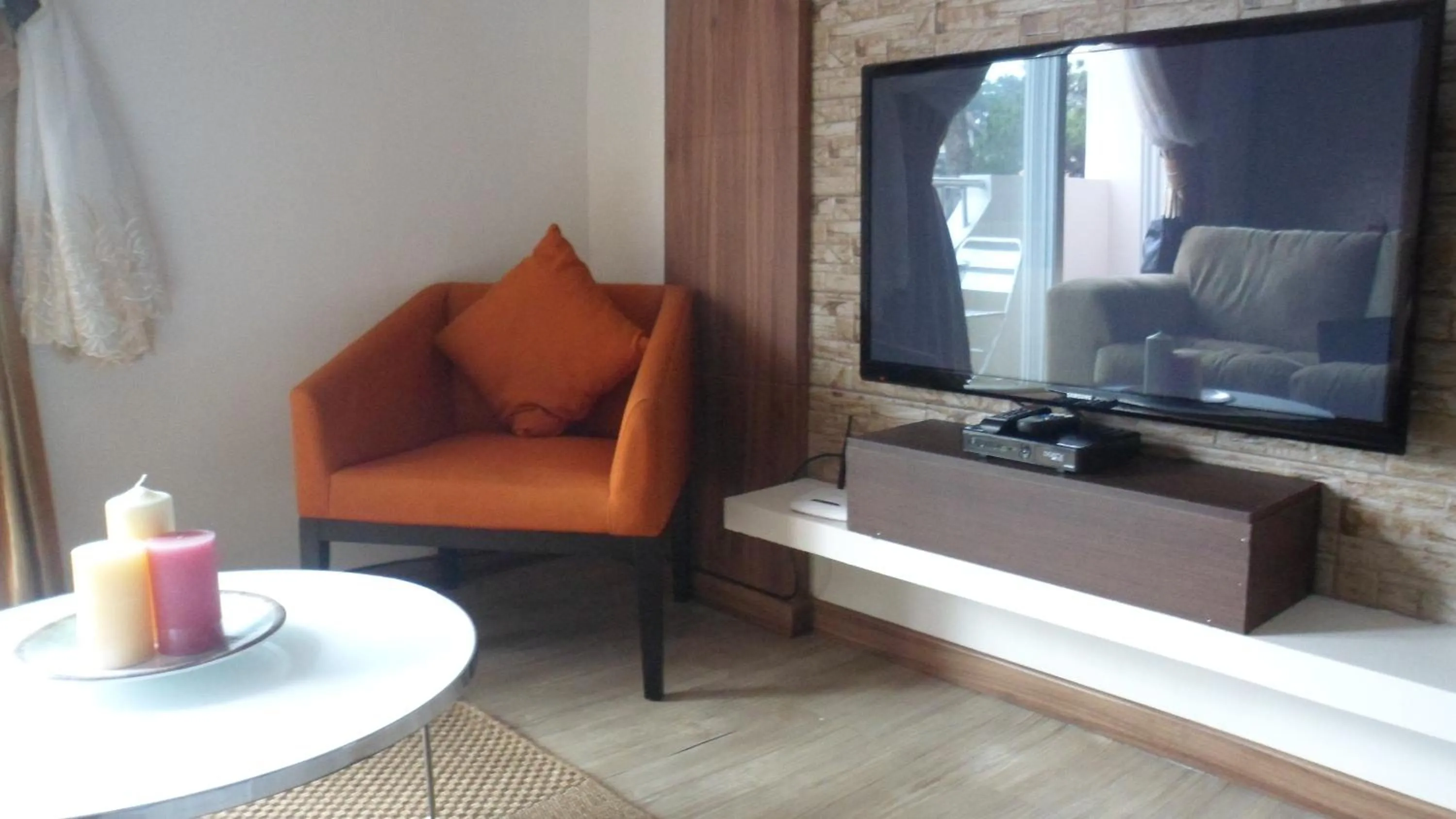 TV and multimedia in Prestige Vacation Apartments - Bonbel Condominium