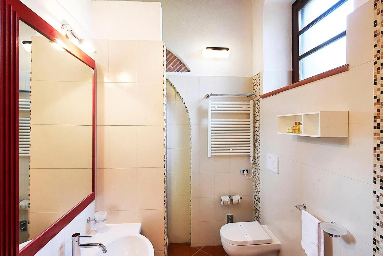 Shower in Calidario Terme Etrusche