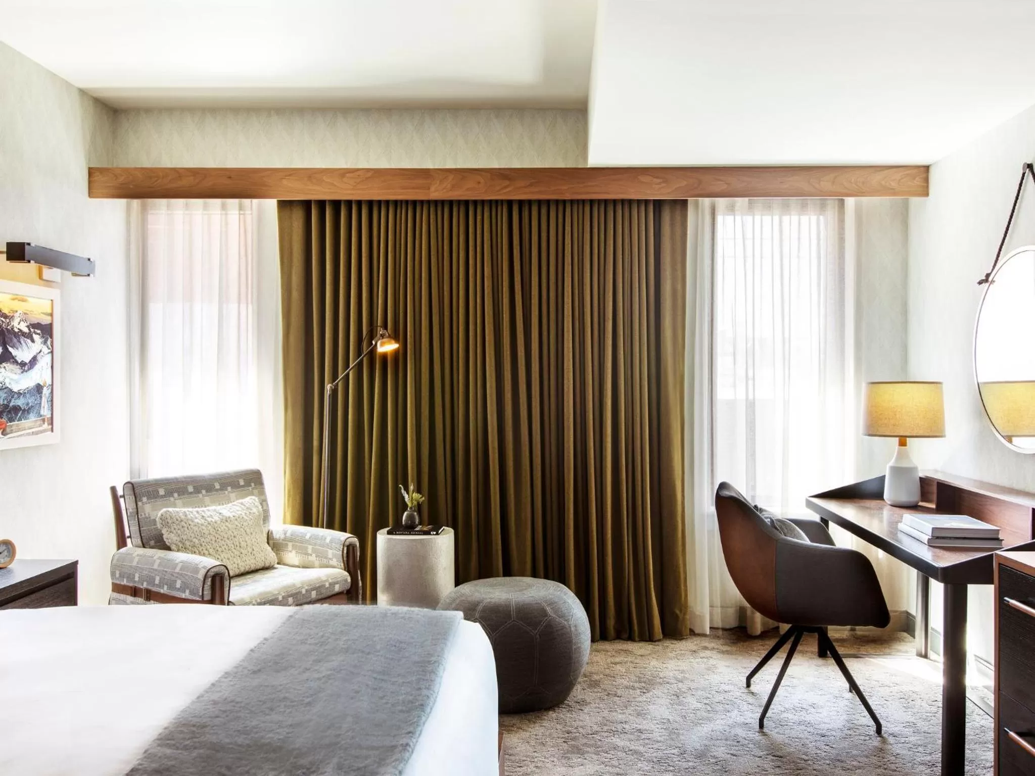 Photo of the whole room, Bed in Kimpton - Armory Hotel Bozeman by IHG