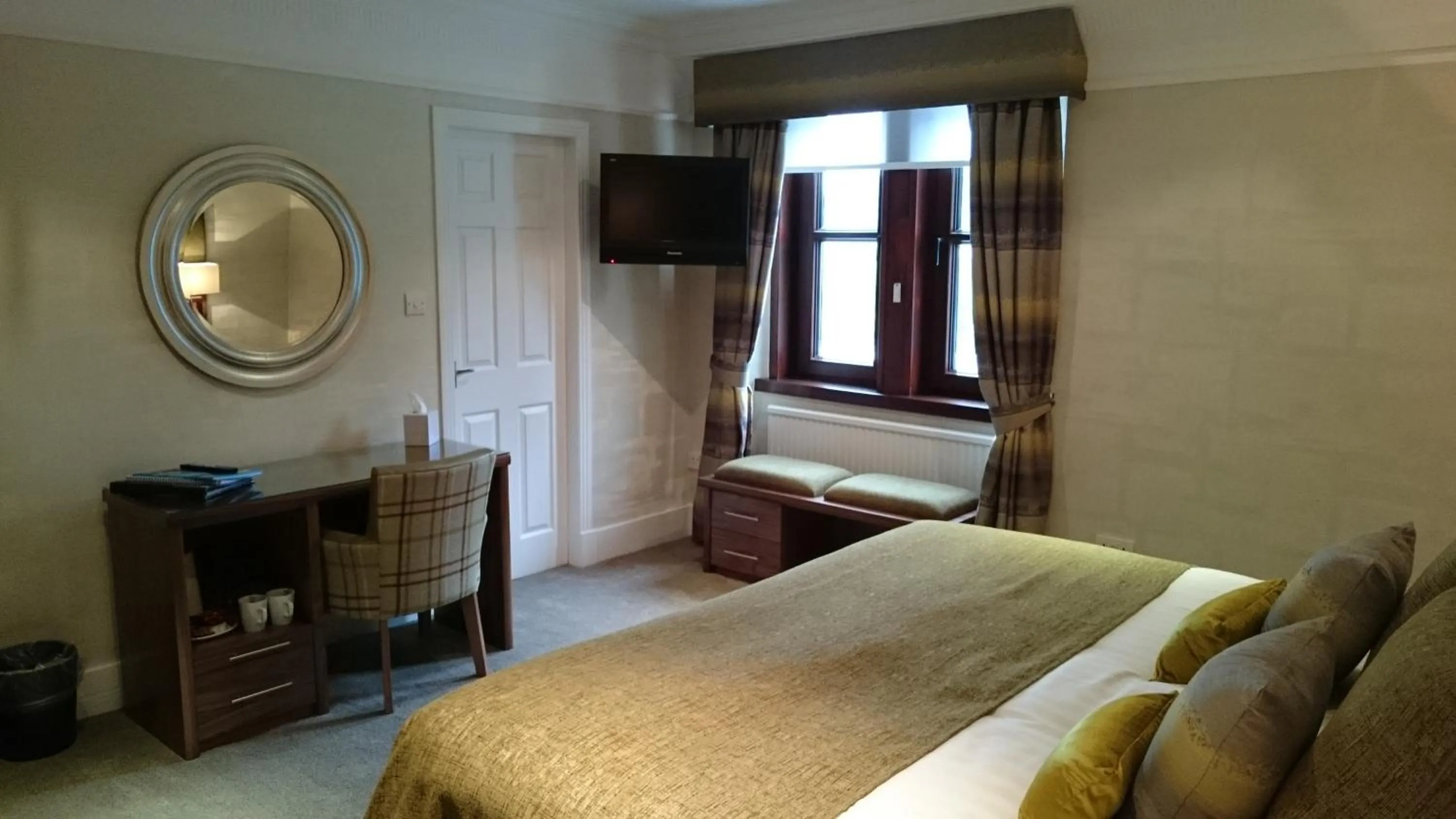 Day, Bed in Craigmonie Hotel Inverness by Compass Hospitality