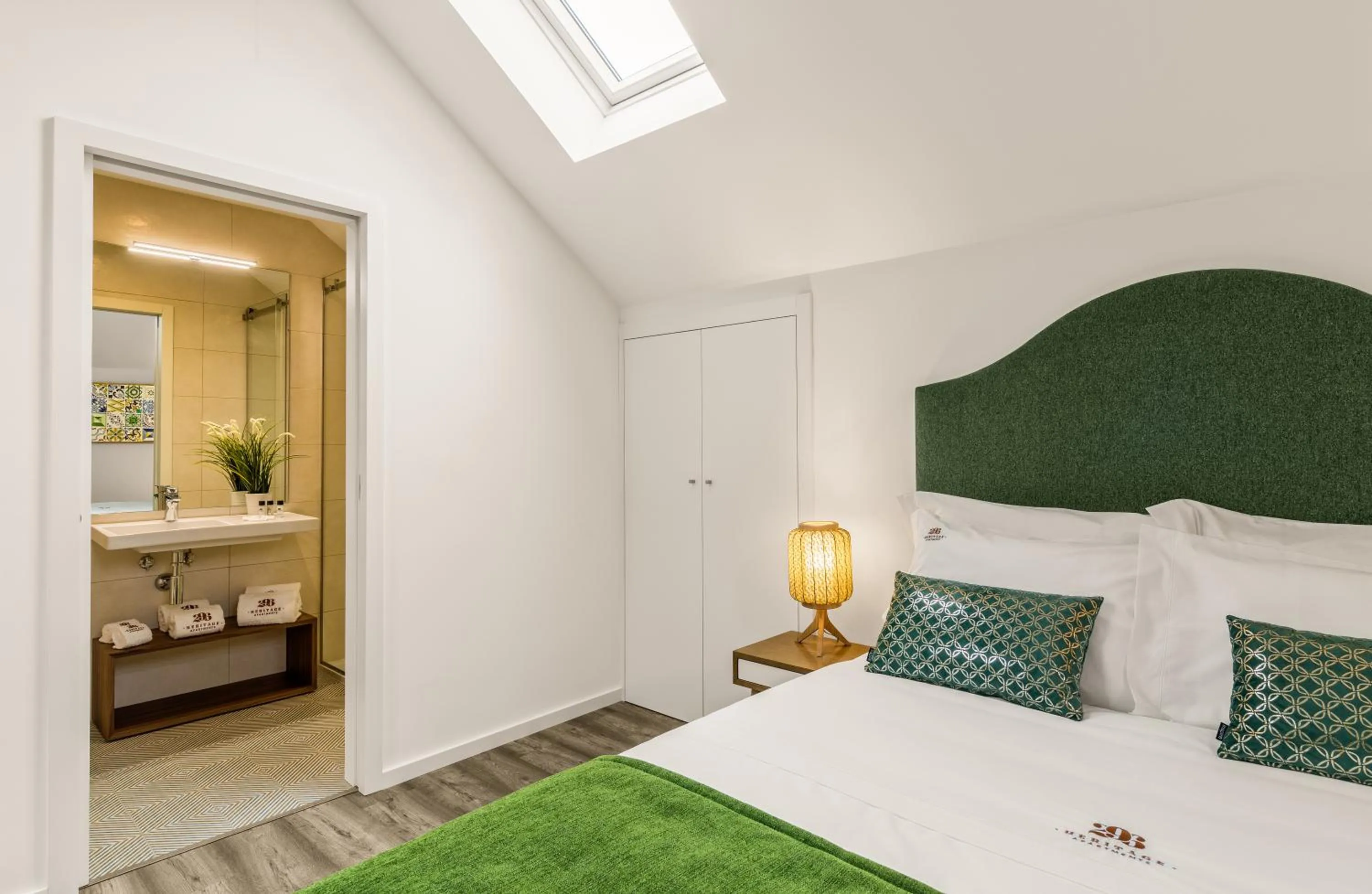 Bed in 296 Heritage Apartments