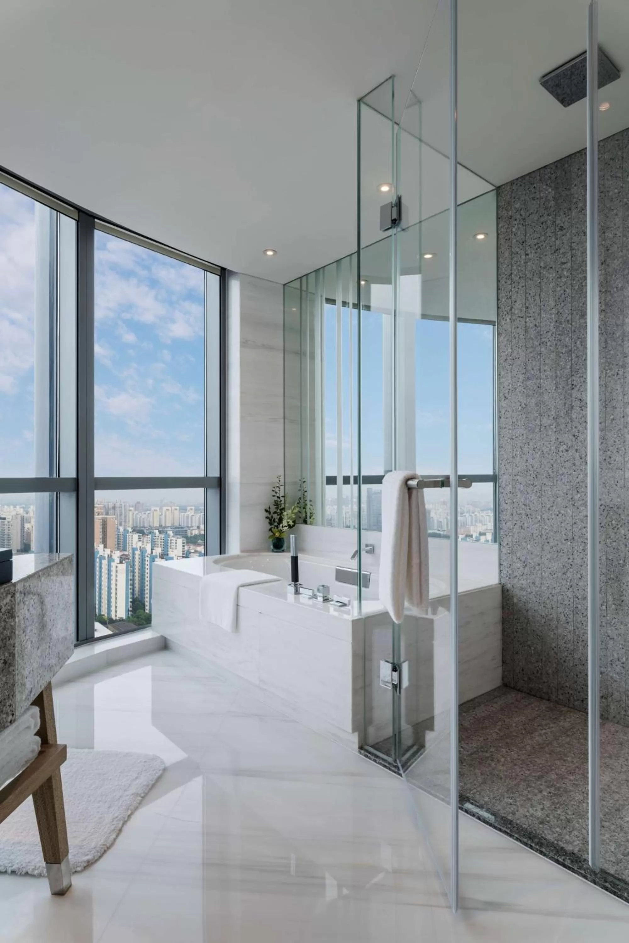 Bathroom in Hyatt Regency Shanghai Wujiaochang