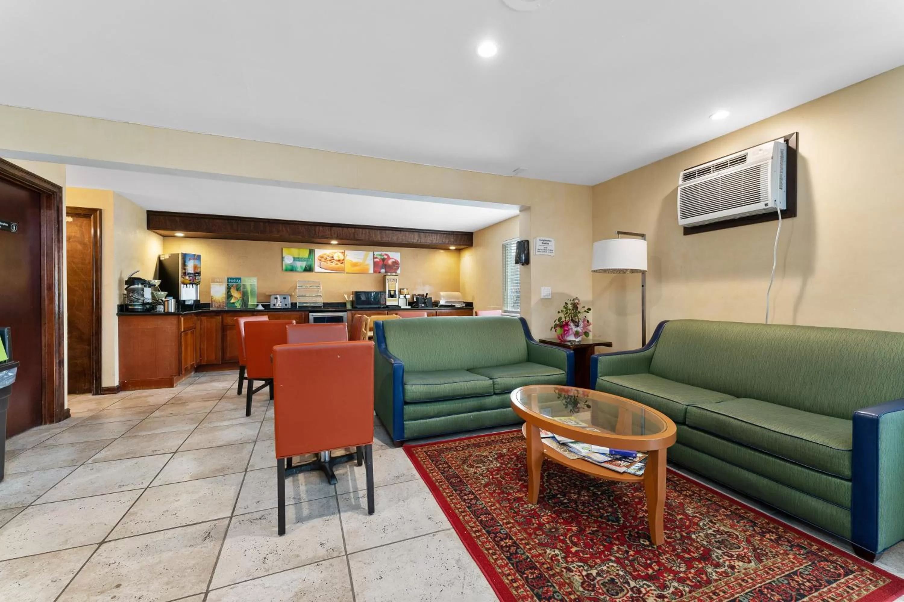 Lobby or reception in Quality Inn & Suites Okanogan - Omak