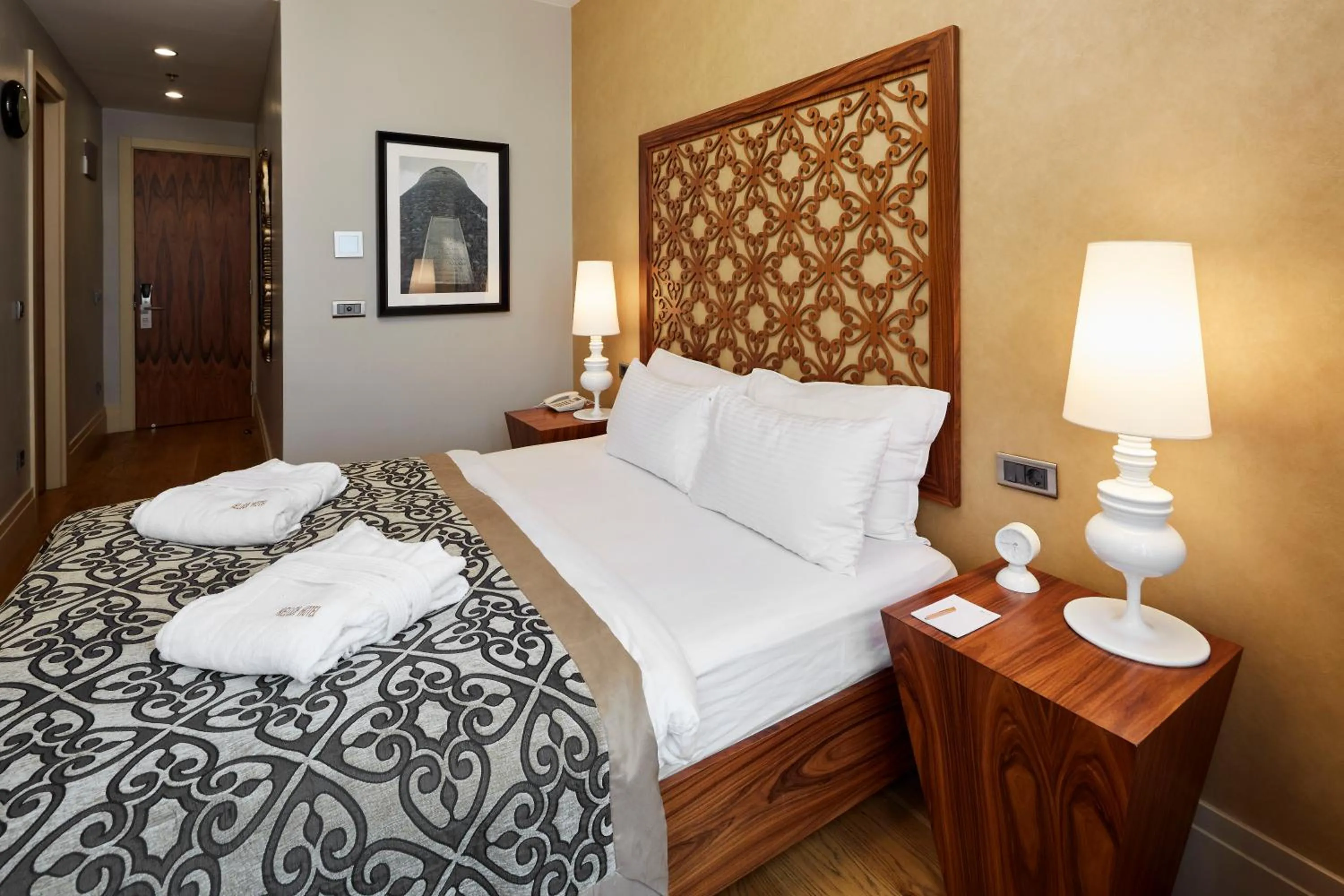 Photo of the whole room, Bed in Taksim Prelude Hotel