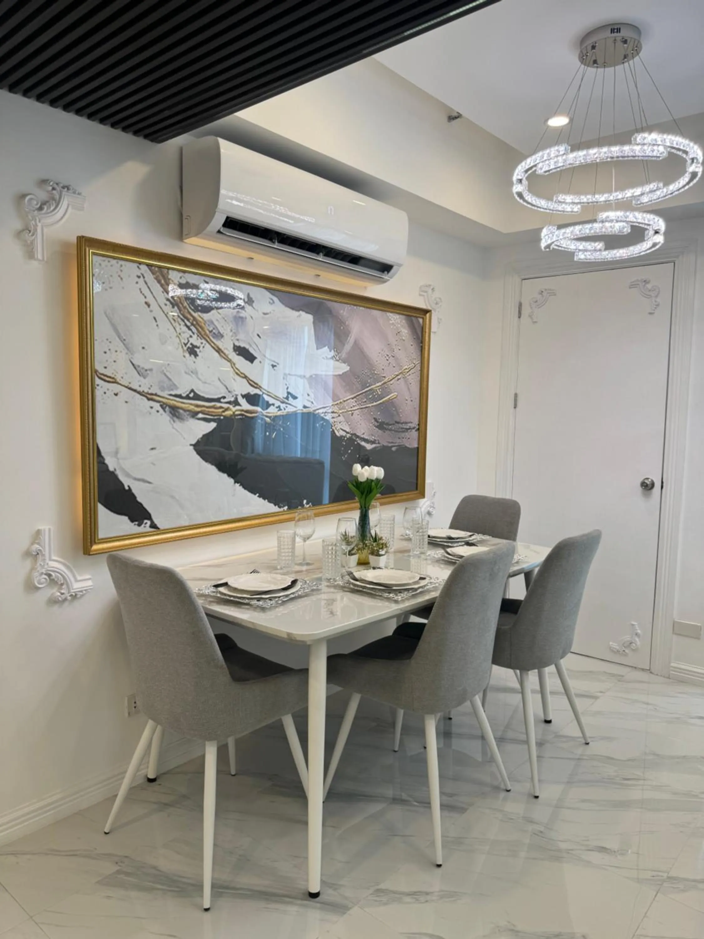 Dining Area in Mpt Suites