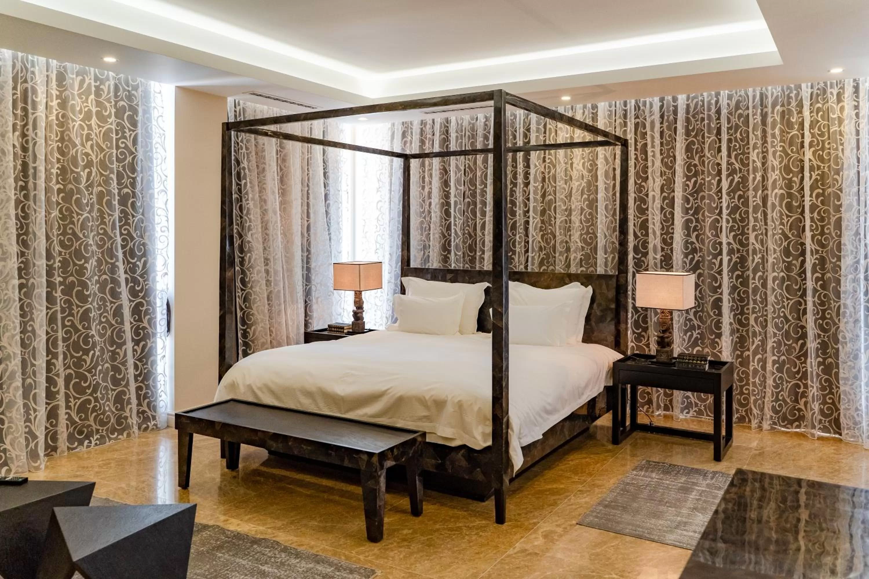 Bed in Lighthouse Golf & Spa Hotel