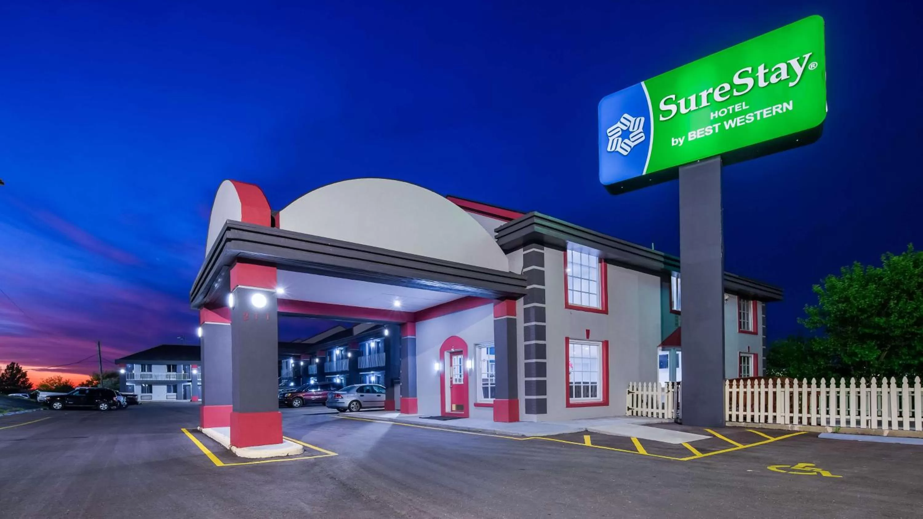 Property building in SureStay Hotel By Best Western Olathe