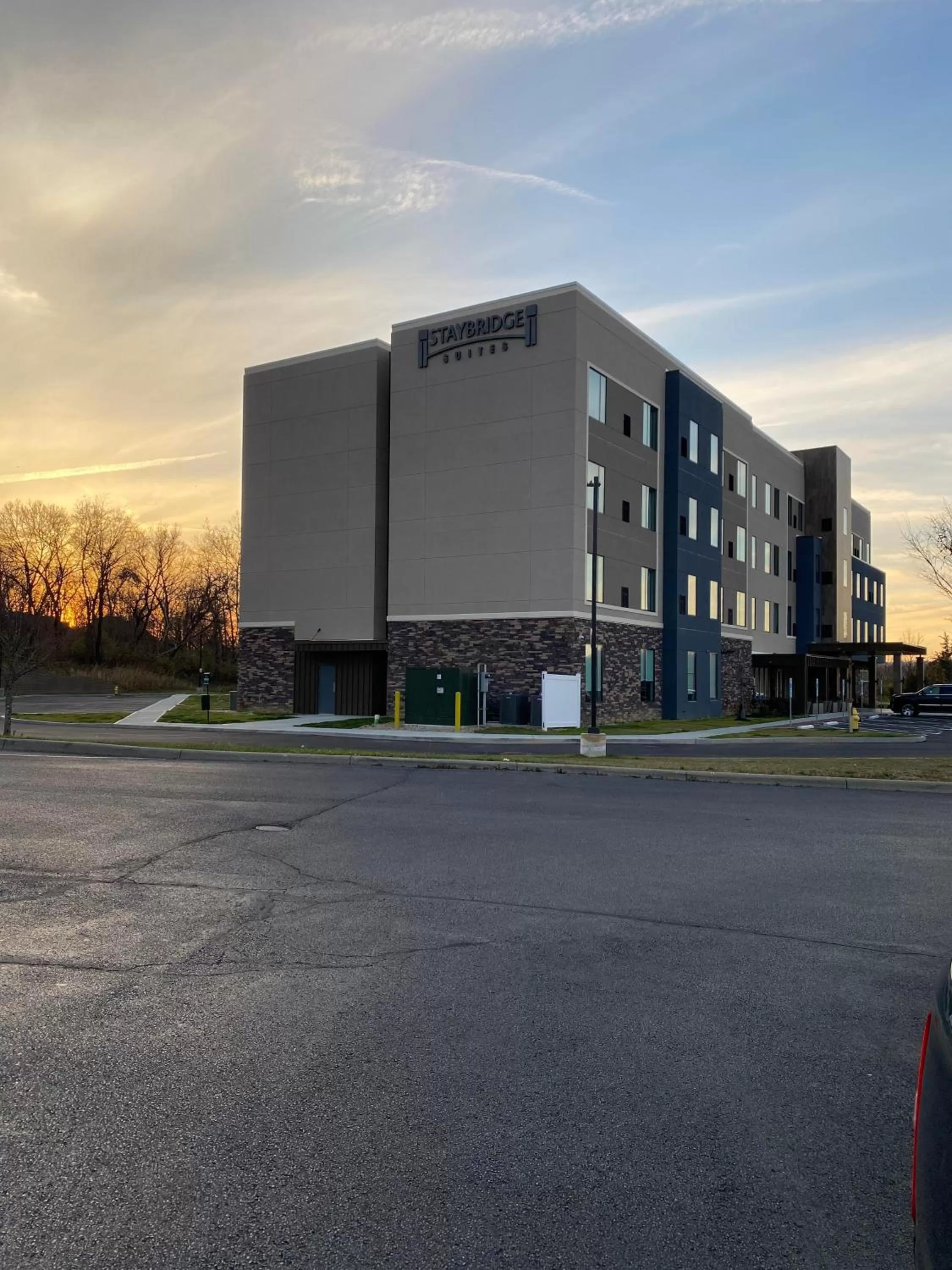 Staybridge Suites - Cincinnati East - Milford by IHG