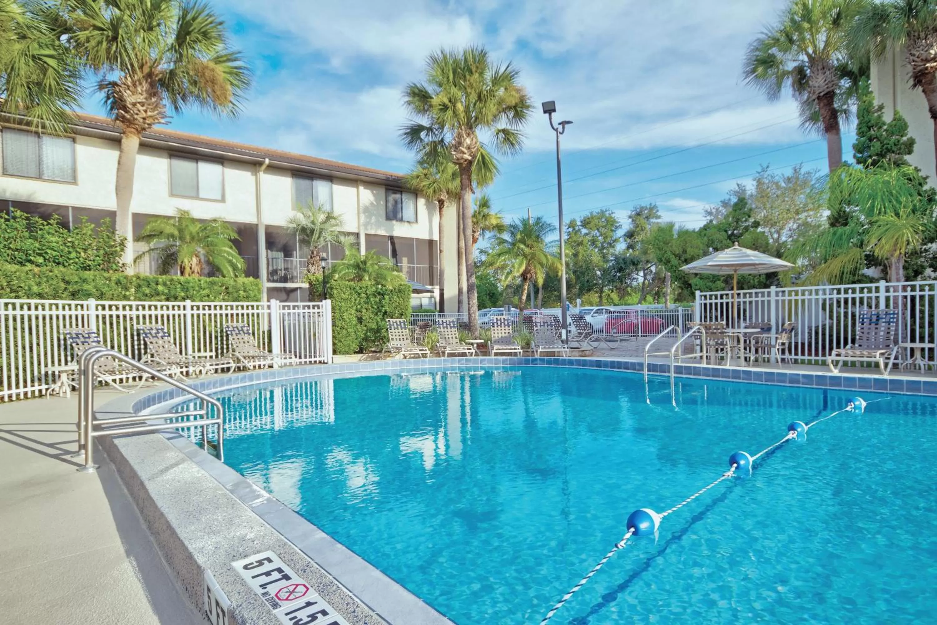 Swimming pool in Club Wyndham Orlando International