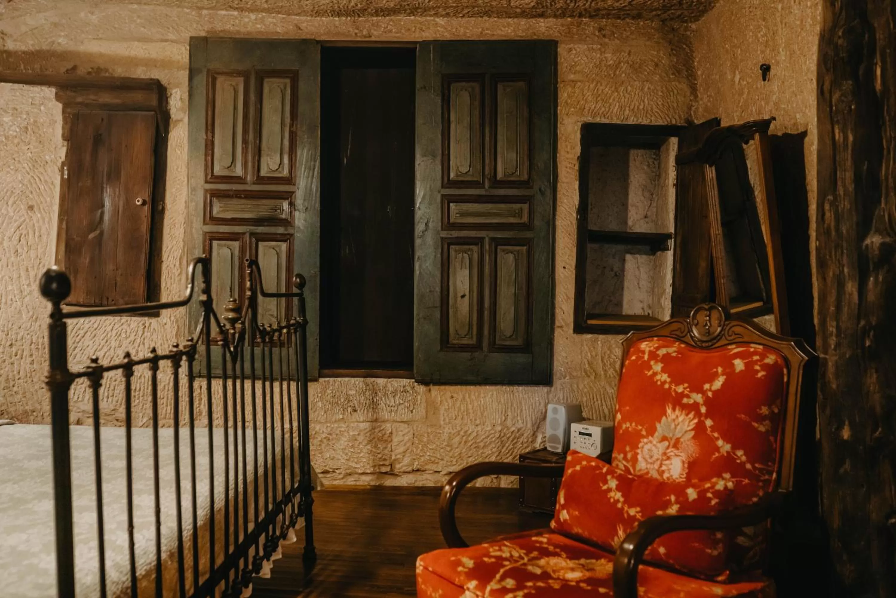 Seating area in Melekler Evi Cave Hotel