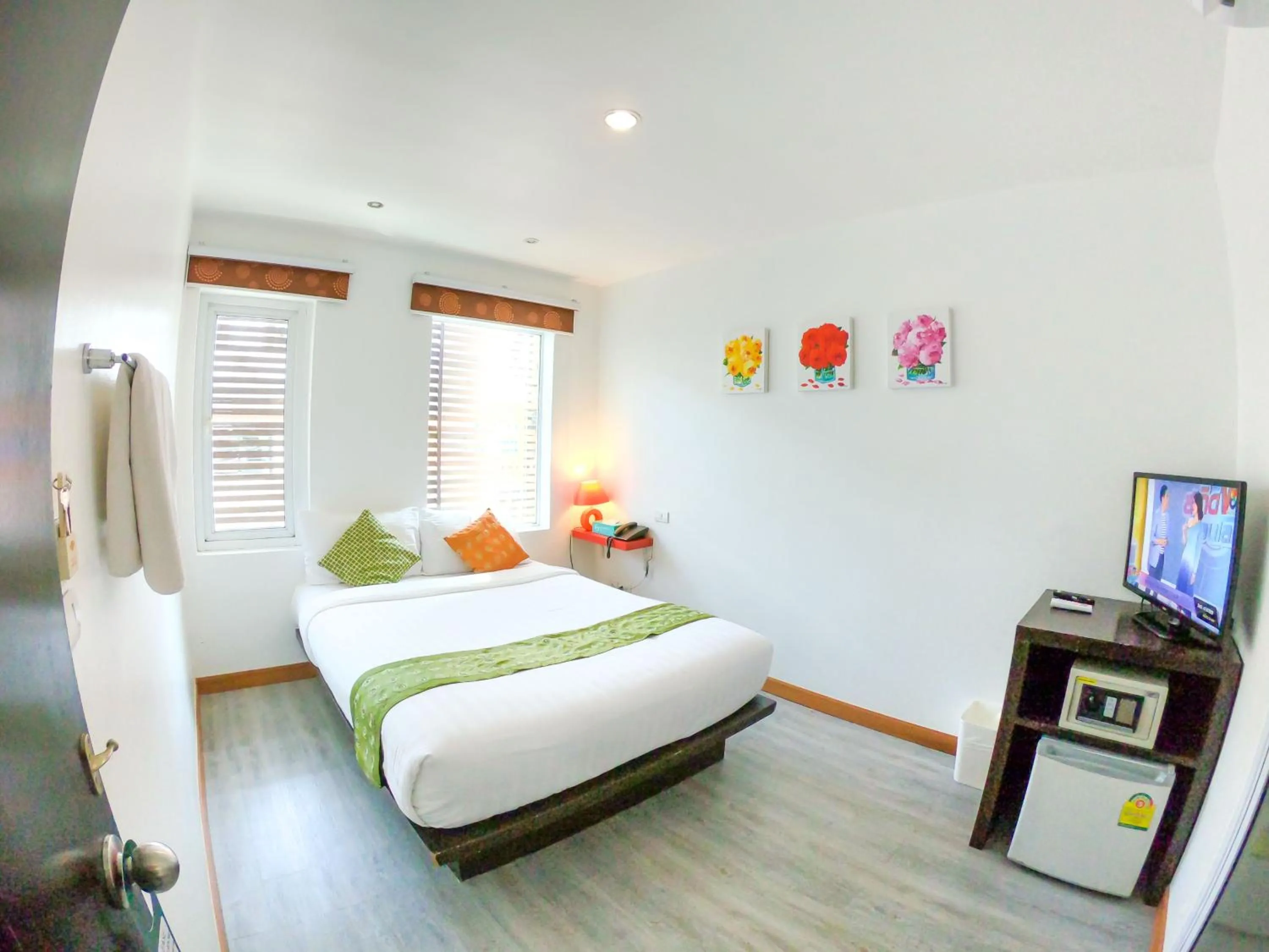 Photo of the whole room, Bed in Queen Boutique Hotel Chaweng