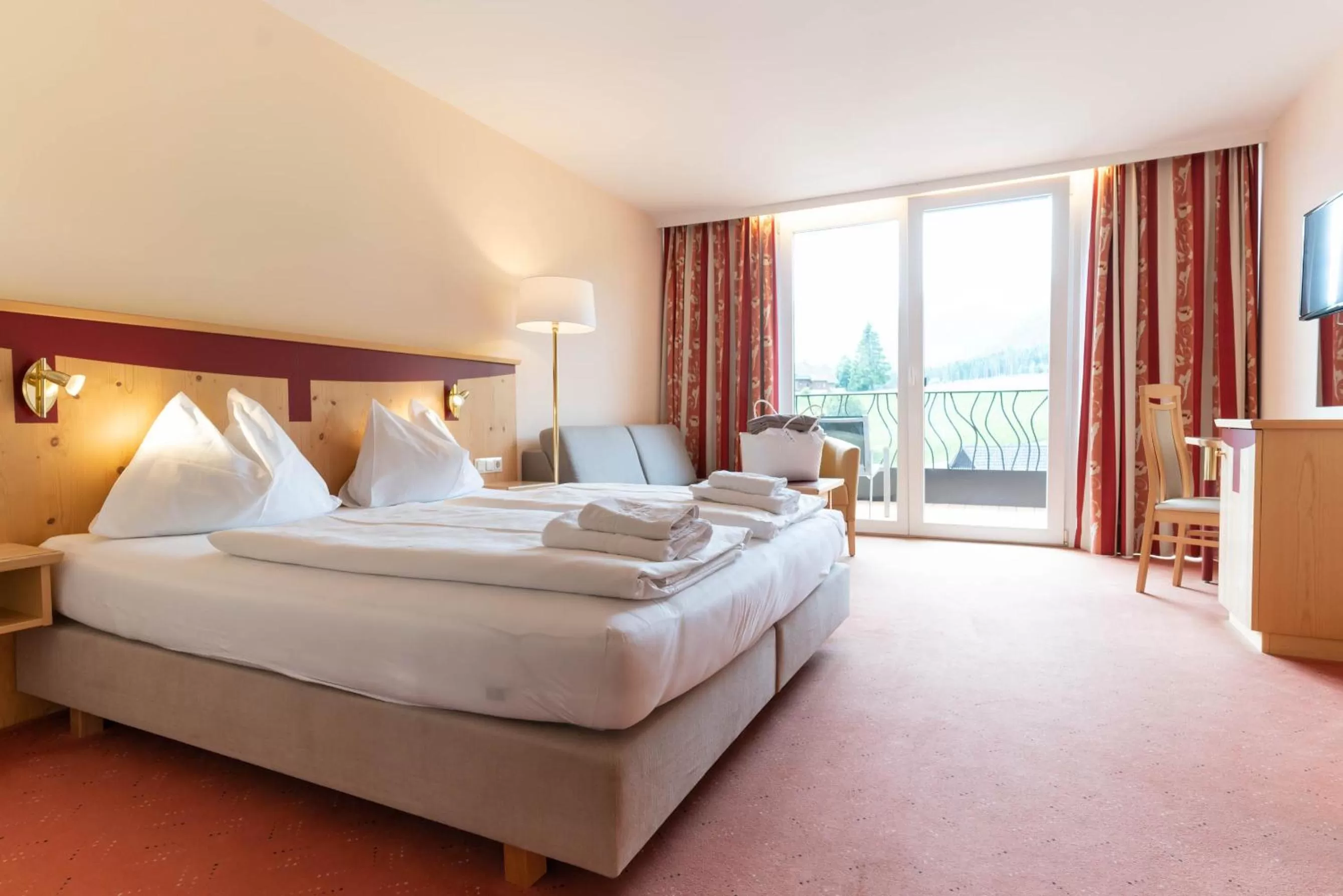 Bed in Apart & Suiten Hotel WEIDEN