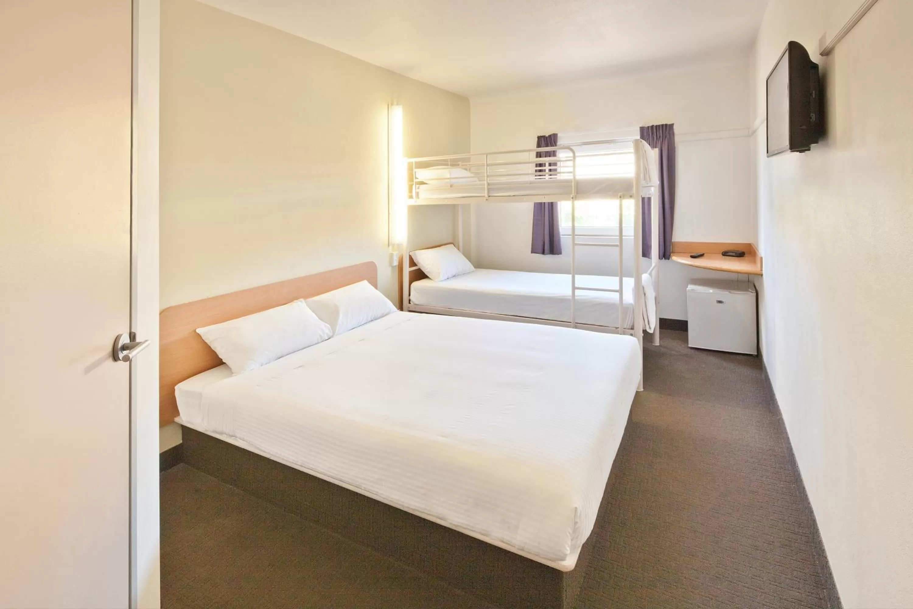 Bed in ibis Budget - Dubbo