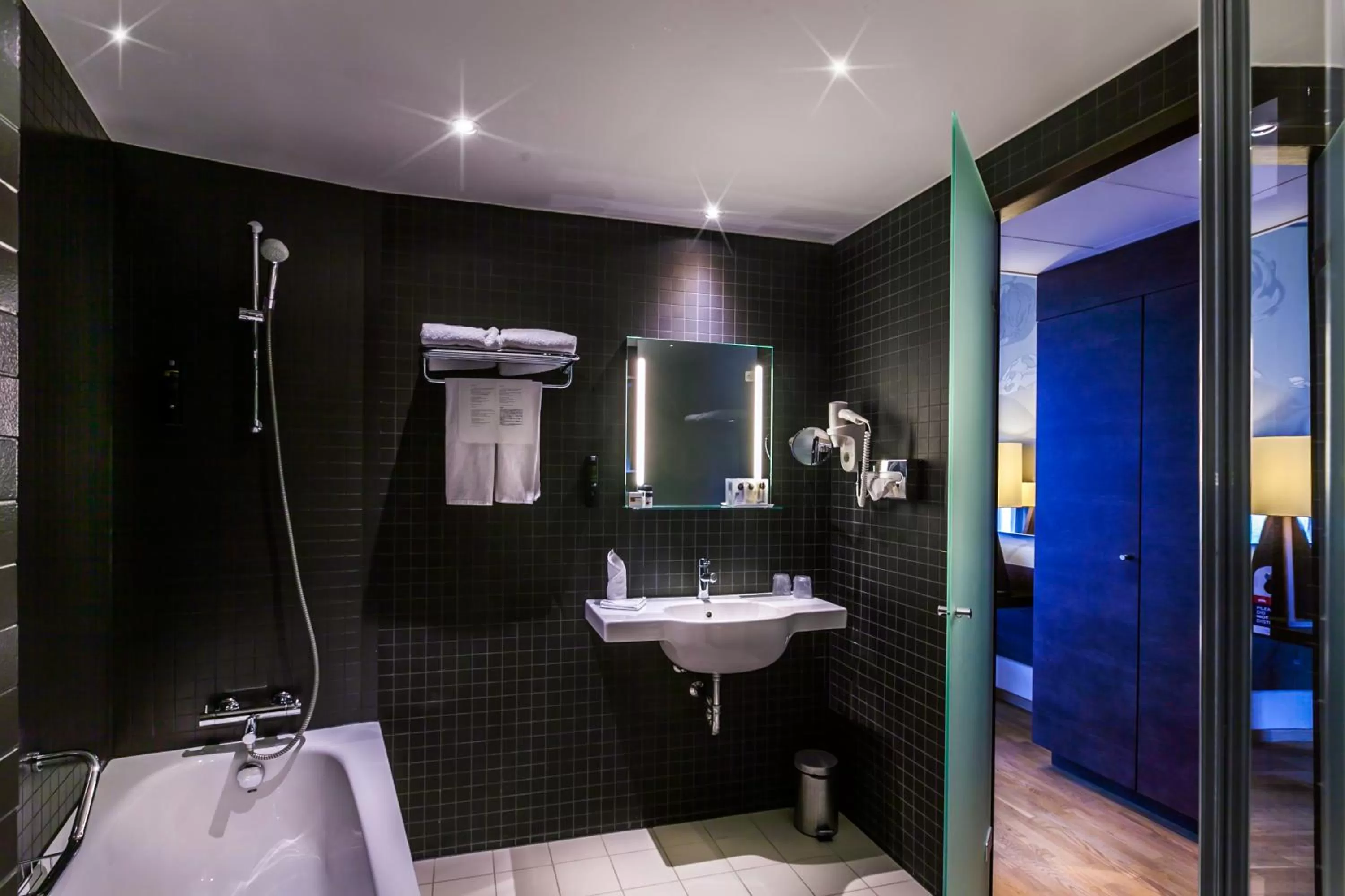 Bathroom in Hotel Artemis Amsterdam