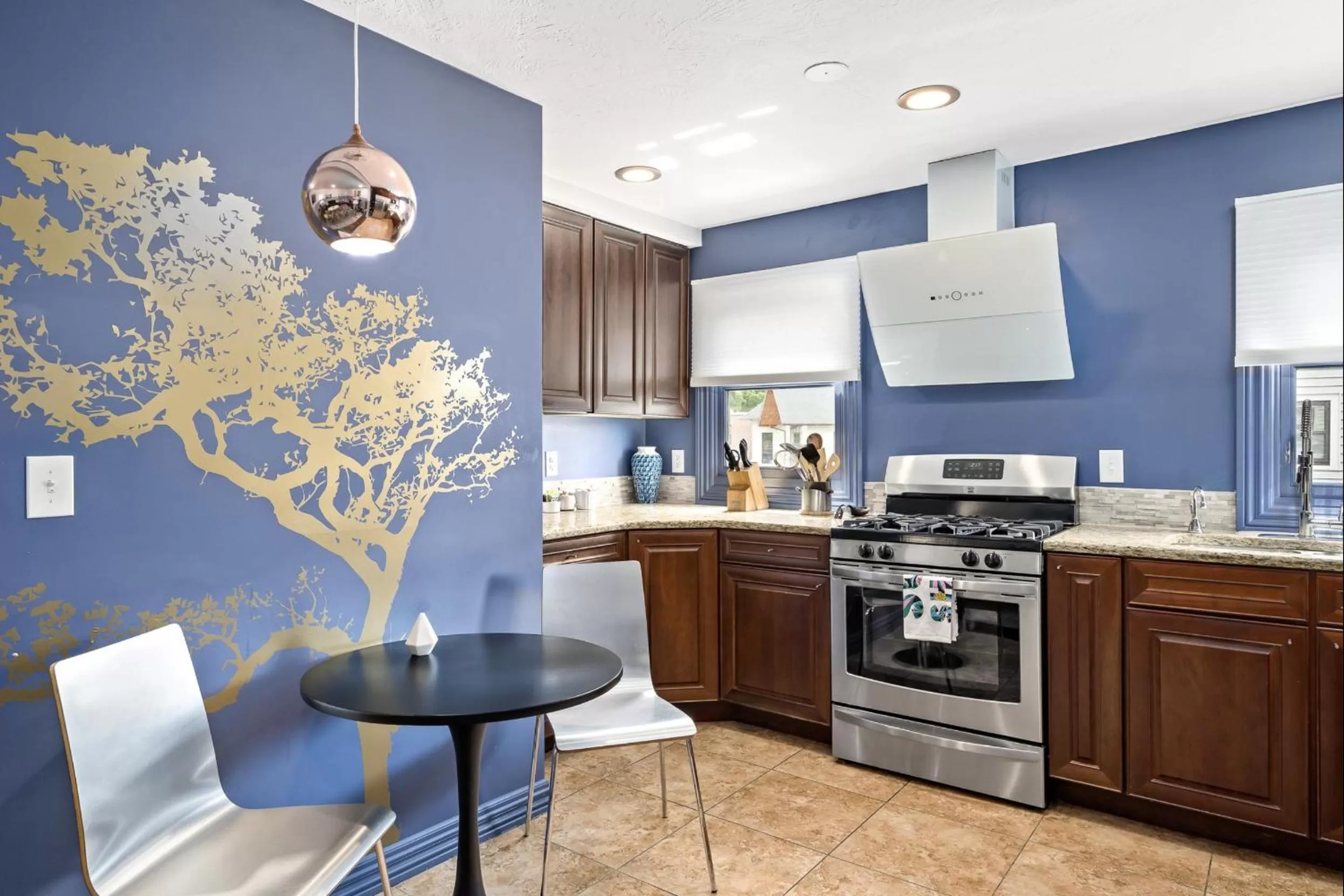 Kitchen or kitchenette in The Wesley Walla Walla