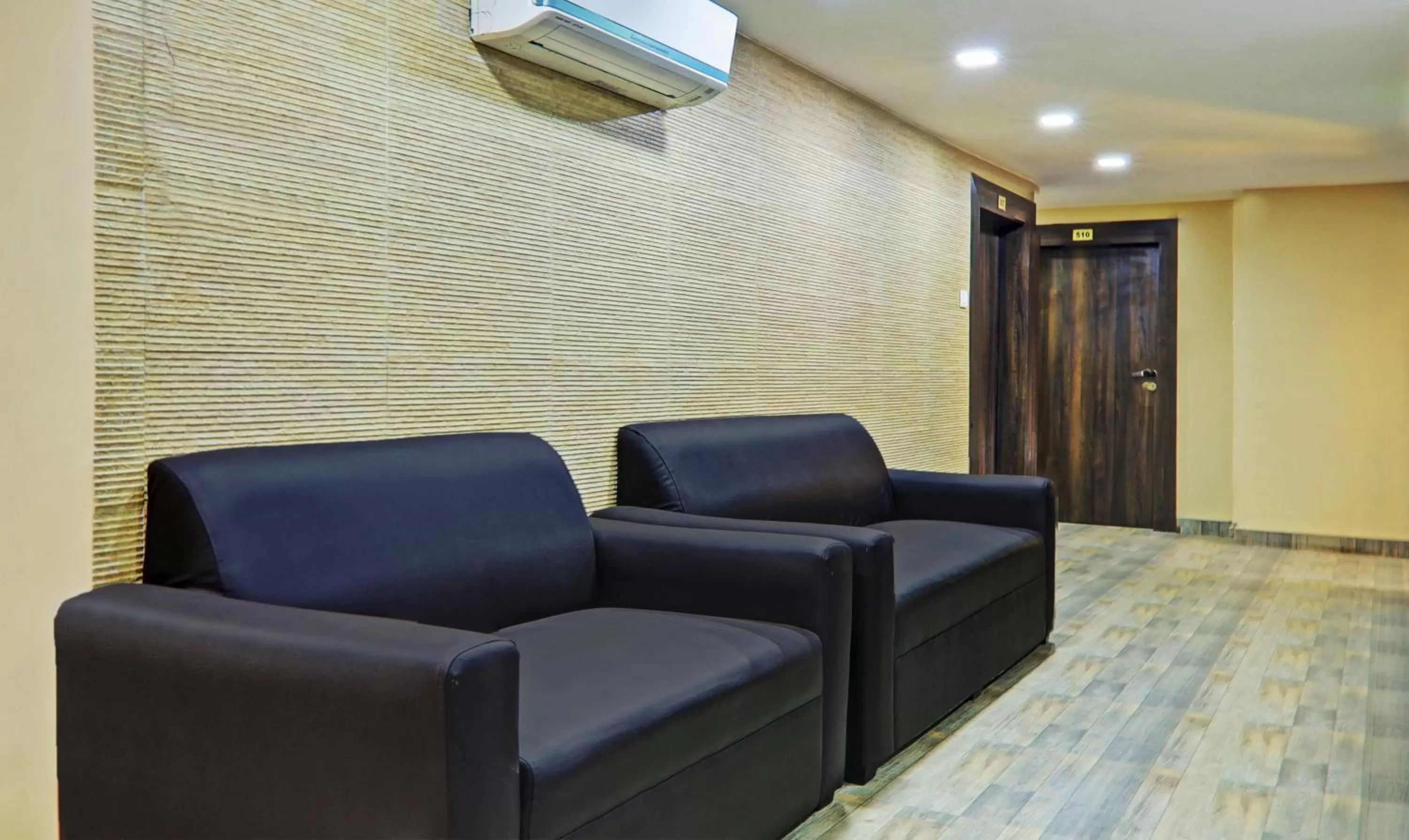 Seating area in Treebo Raj Inn Lalpur