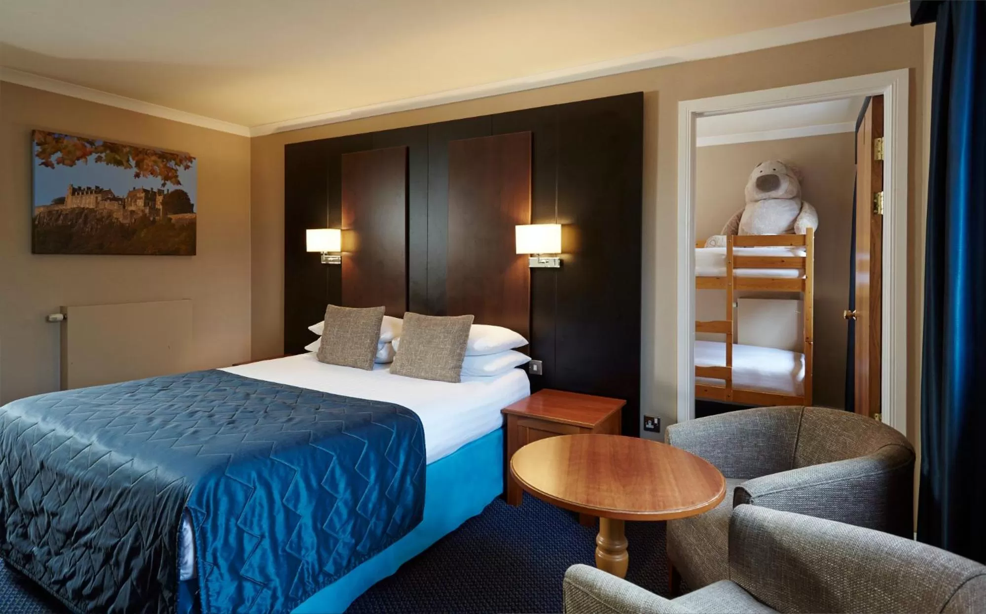 Bed in Stirling Highland Hotel- Part of the Cairn Collection