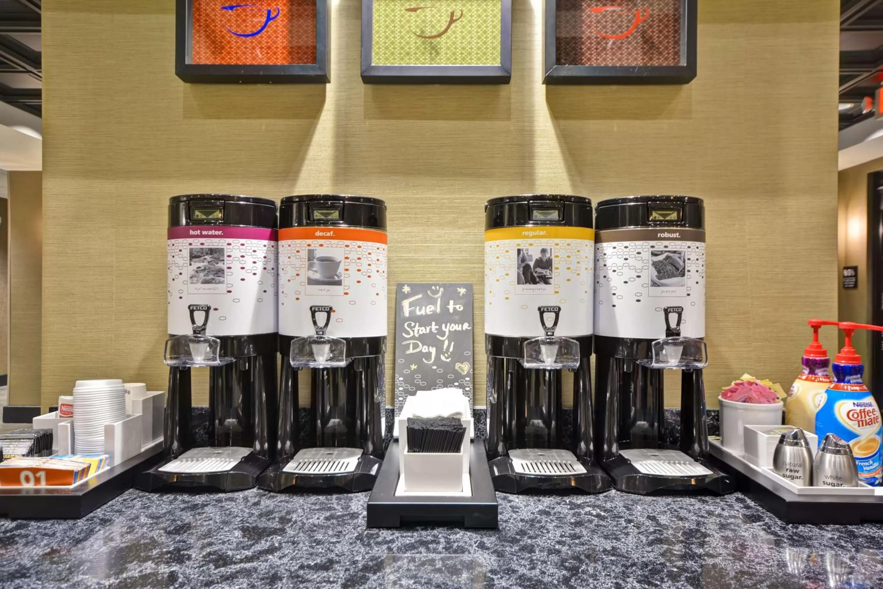 Lobby or reception in Hampton Inn & Suites Detroit/Warren