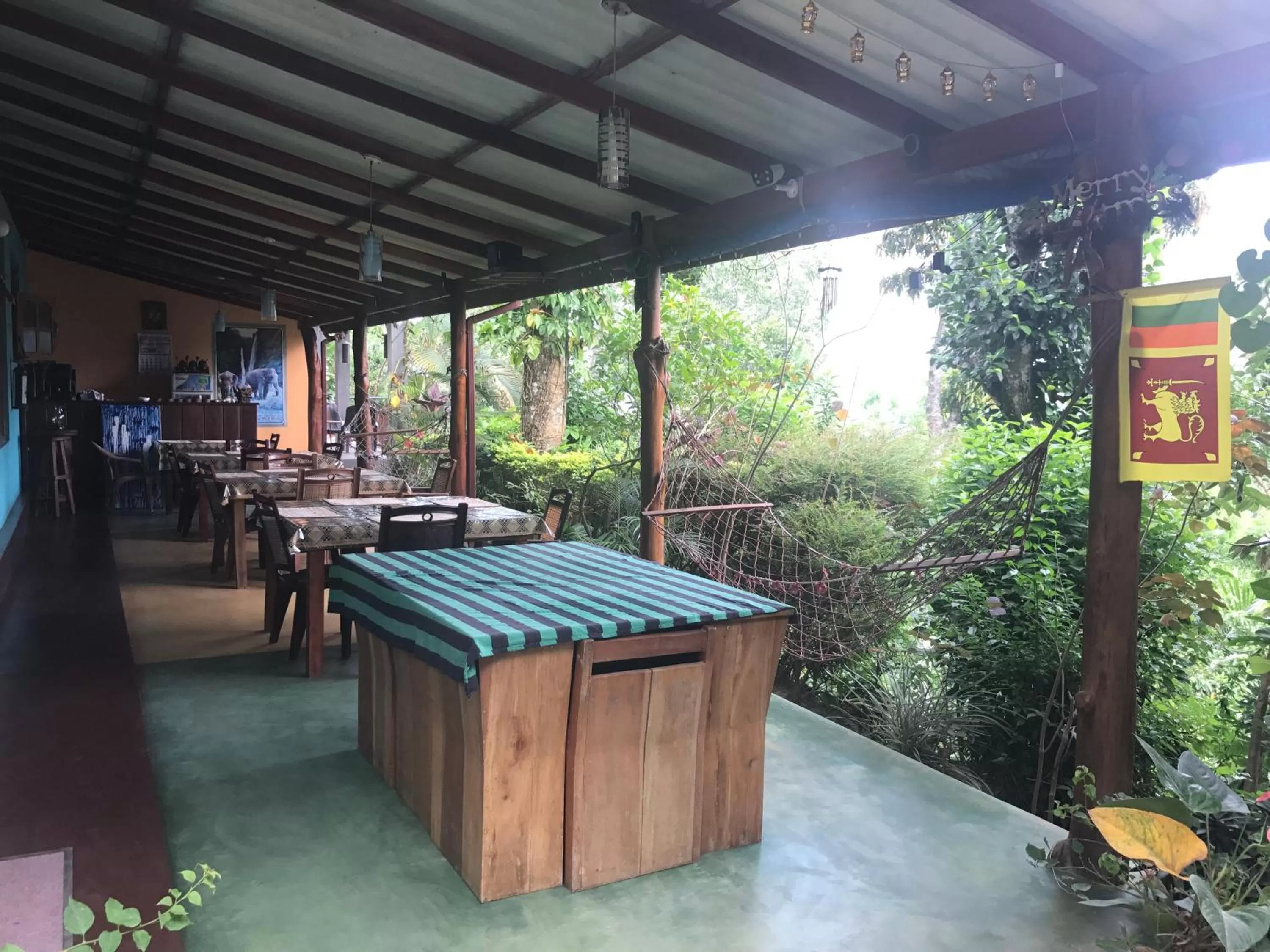 Property building in Raveena Guest House