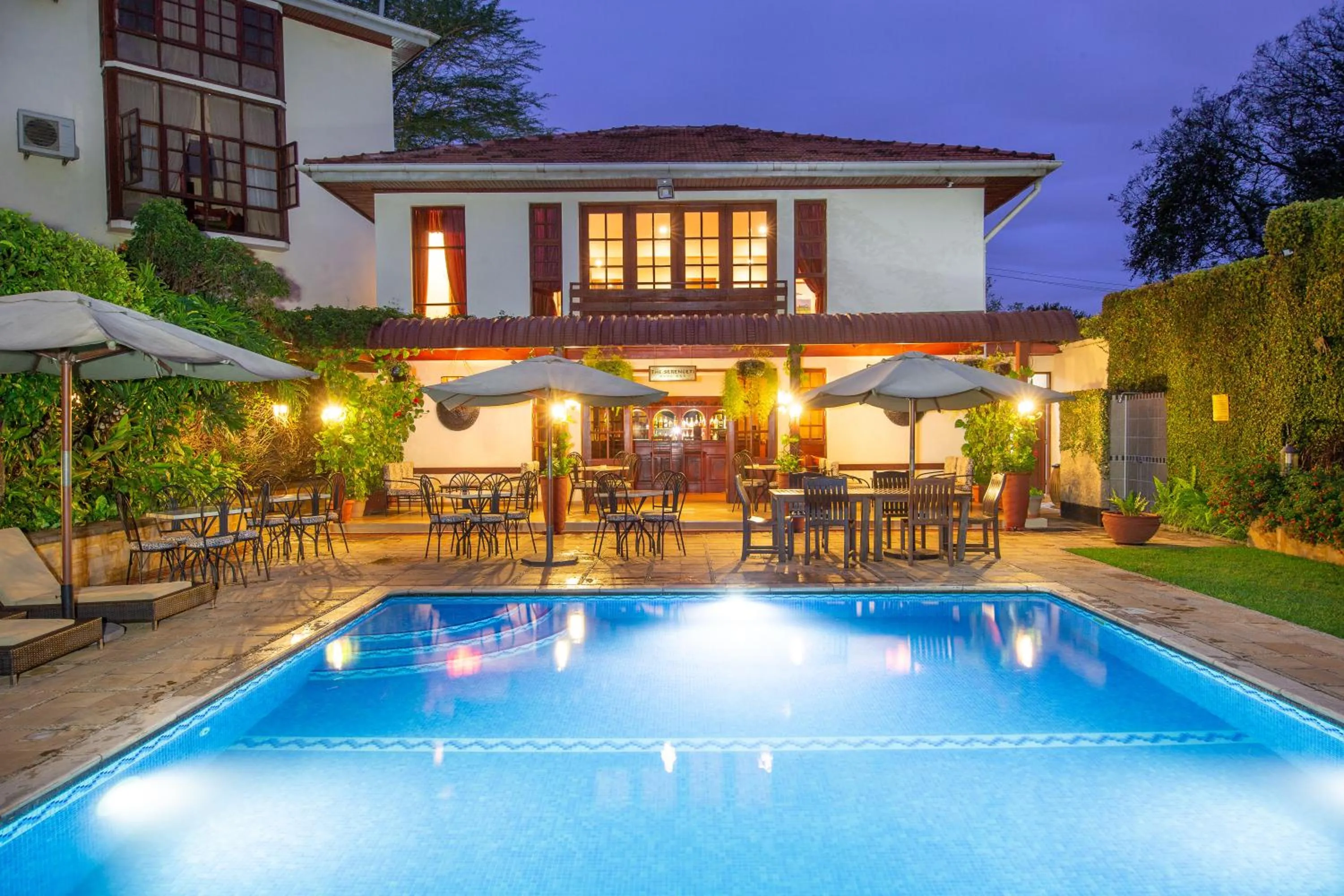 Swimming pool in African Tulip Hotel