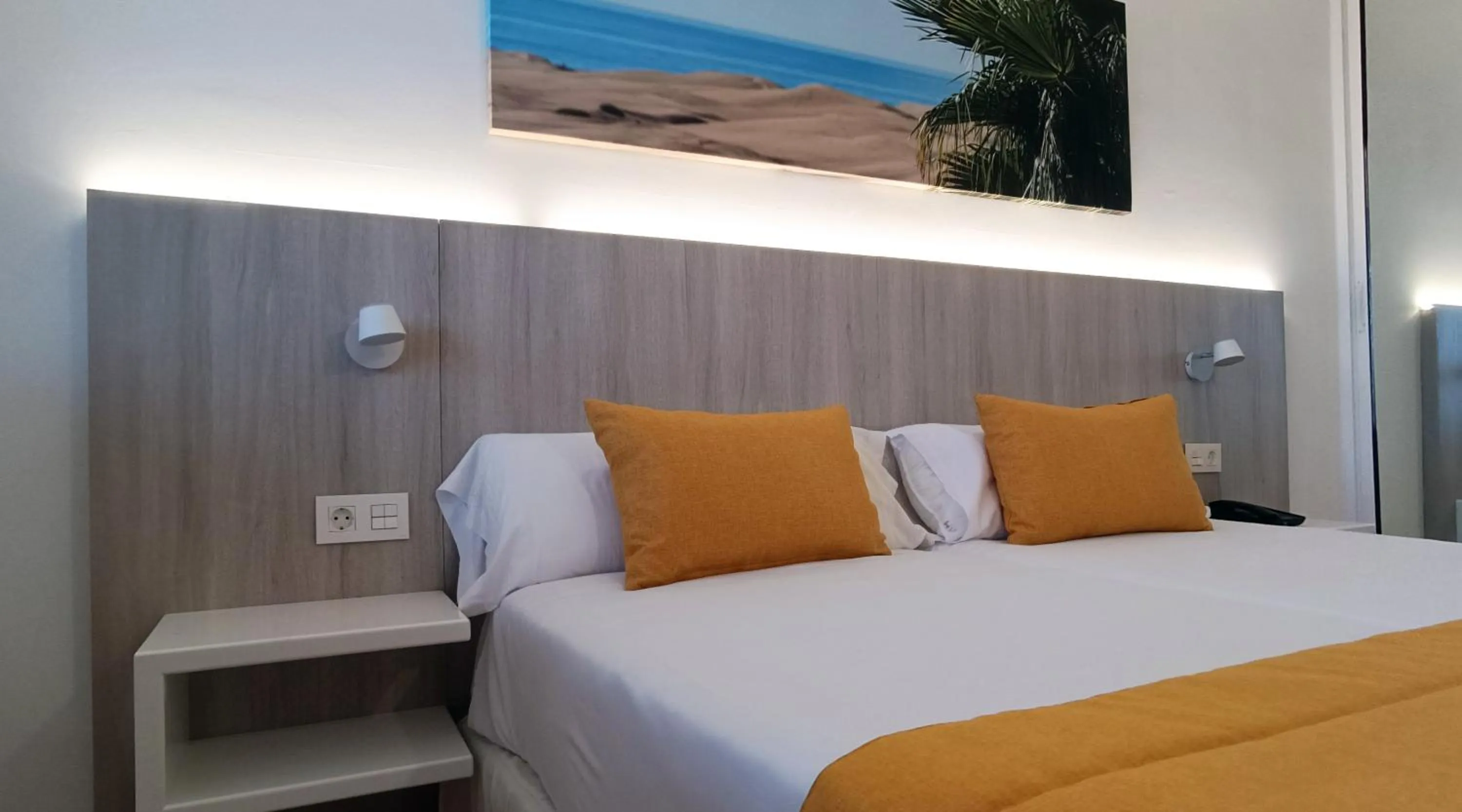 Bed in Marina Elite