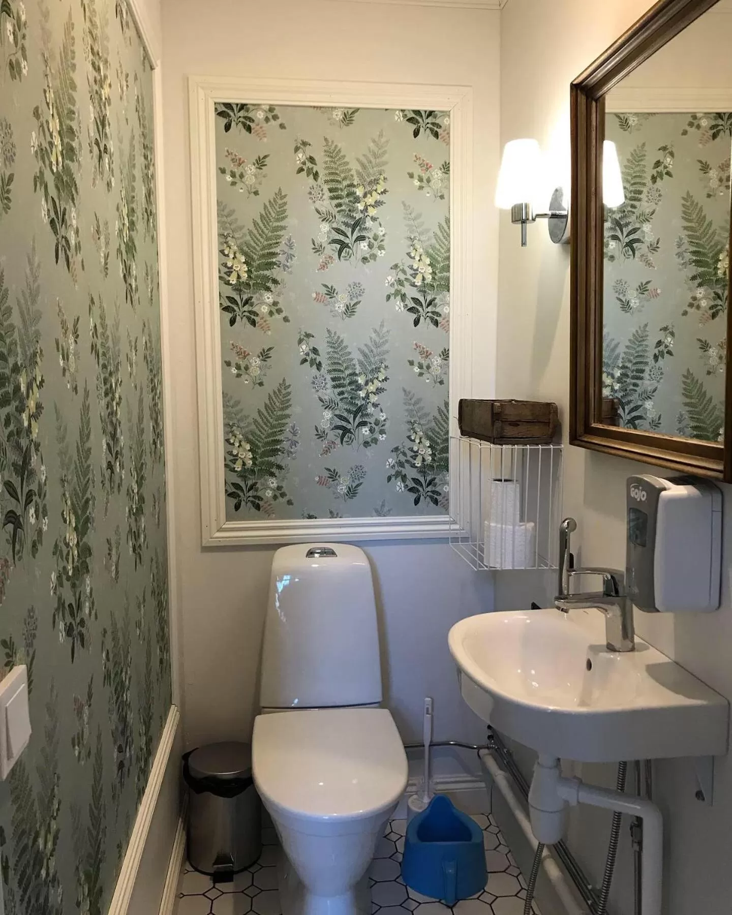 Toilet in Vanha pappila Hetki Oy