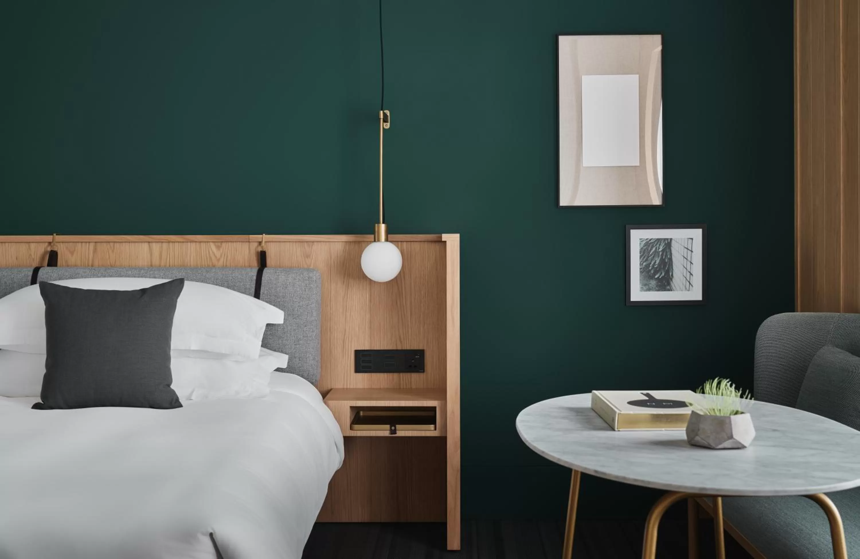 Photo of the whole room, Bed in Kimpton Da An Taipei- an IHG Hotel