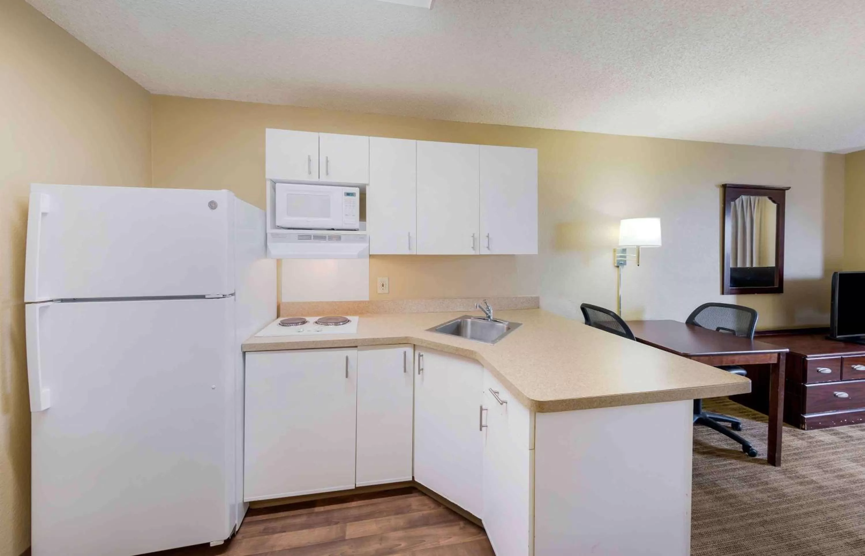 Bedroom in Extended Stay America Suites - Orange County - Huntington Beach