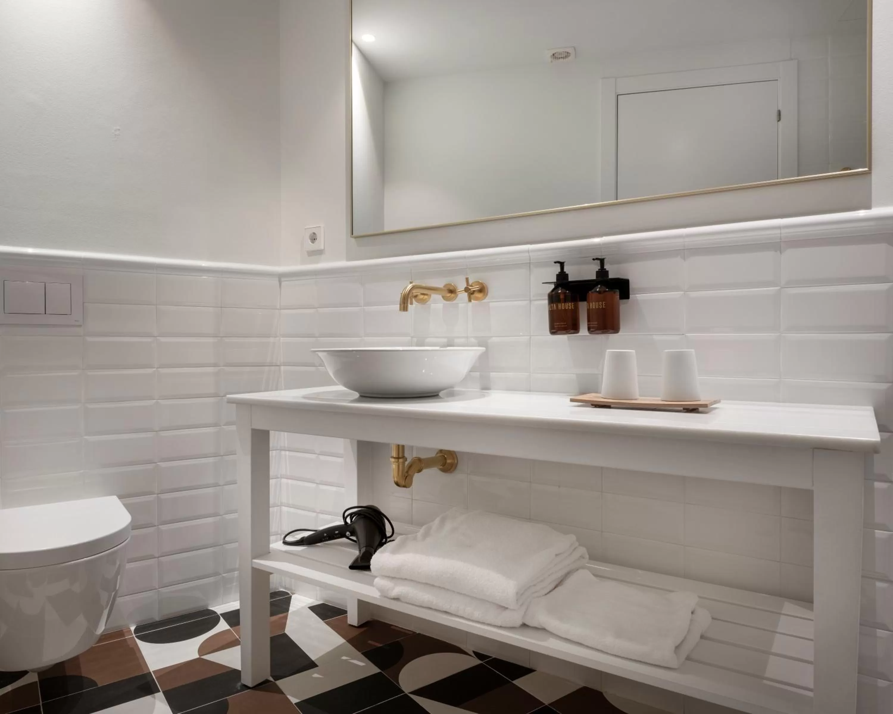 Bathroom in Alta House Begur