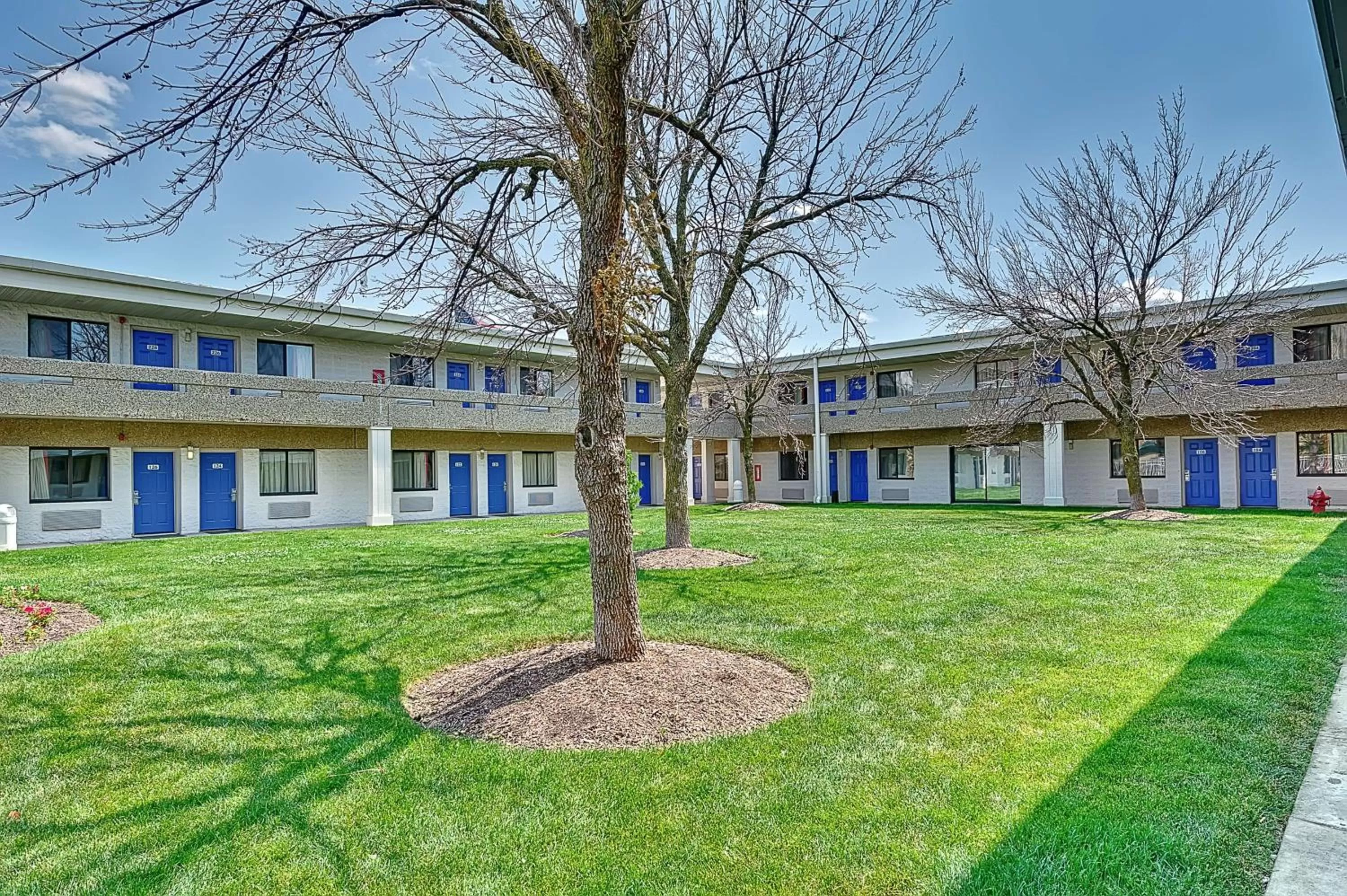 Property building in Motel 6-Villa Park, IL - Chicago West