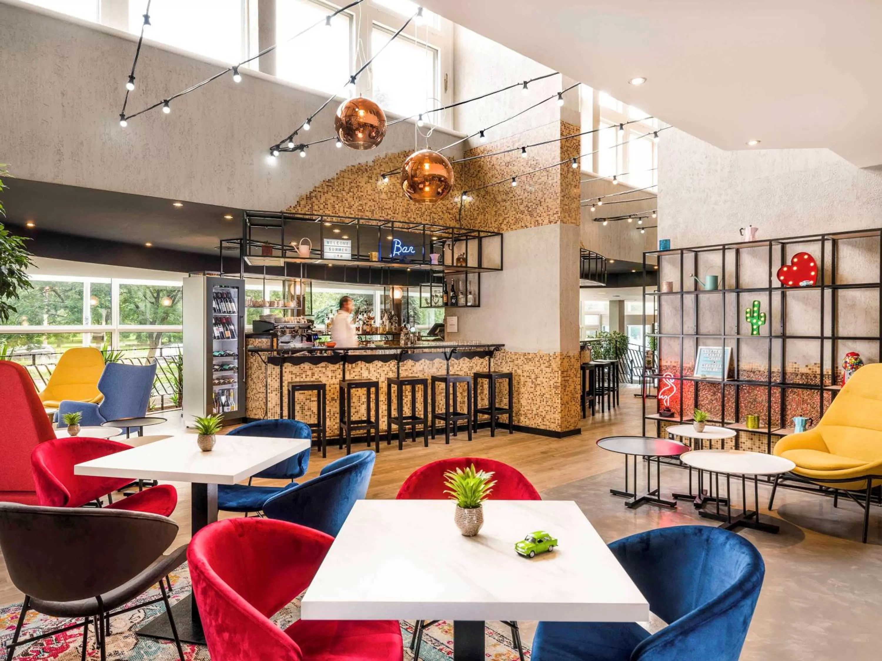 Lounge or bar in ibis Budapest Castle Hill