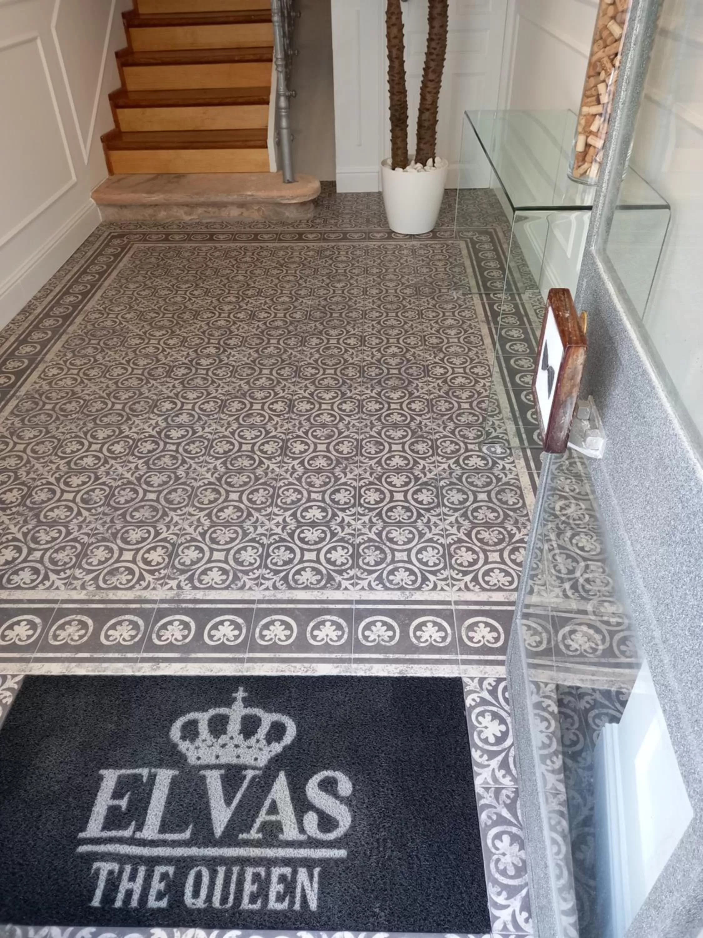 Facade/entrance in Elvas the Queen Residence