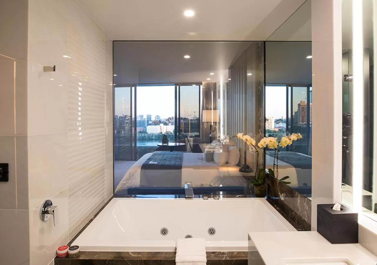 Shower in Emporium Hotel South Bank