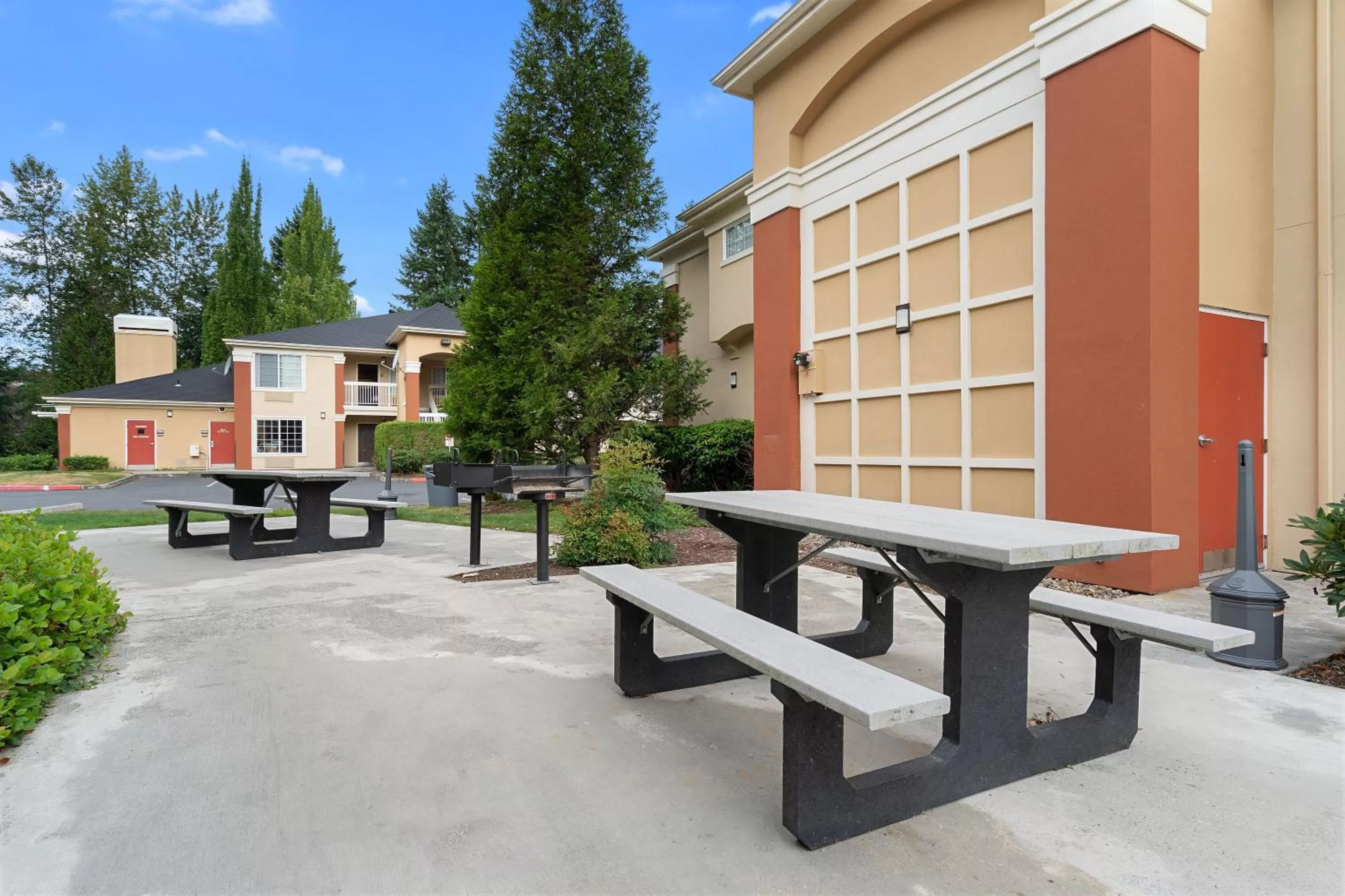 Patio in Extended Stay America Suites - Seattle - Redmond