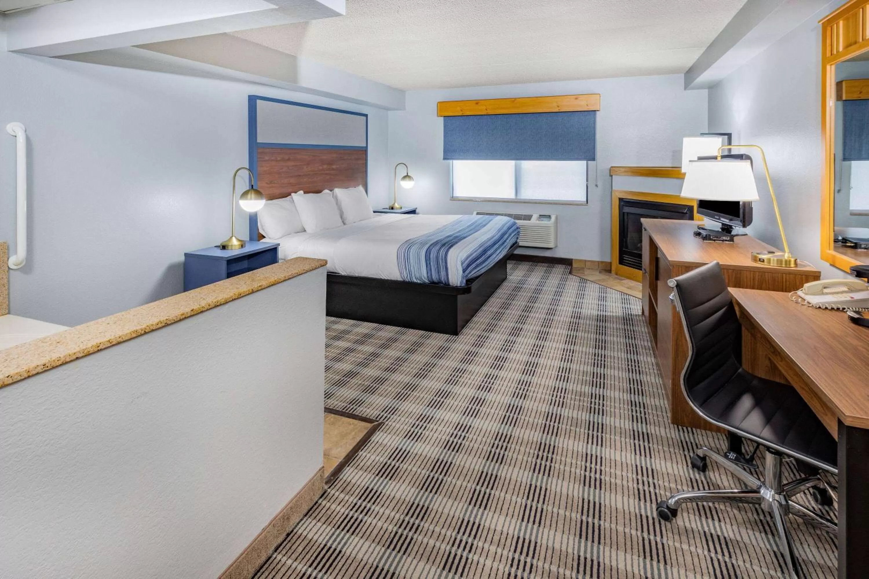 Photo of the whole room, Bed in AmericInn by Wyndham Sayre