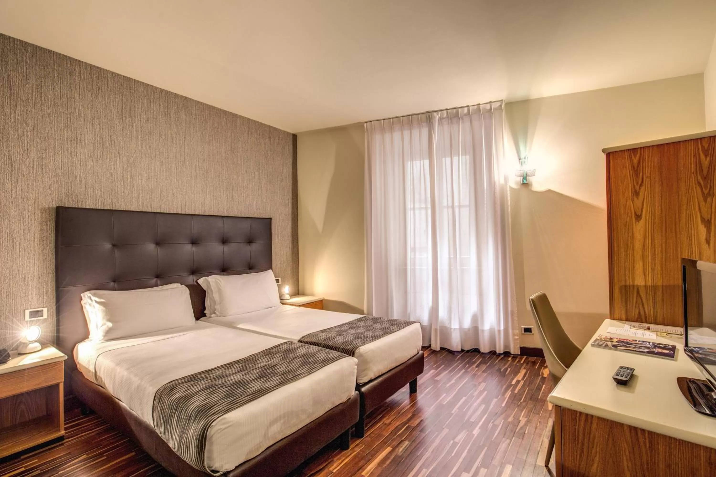 Bedroom, Bed in Albergo Firenze