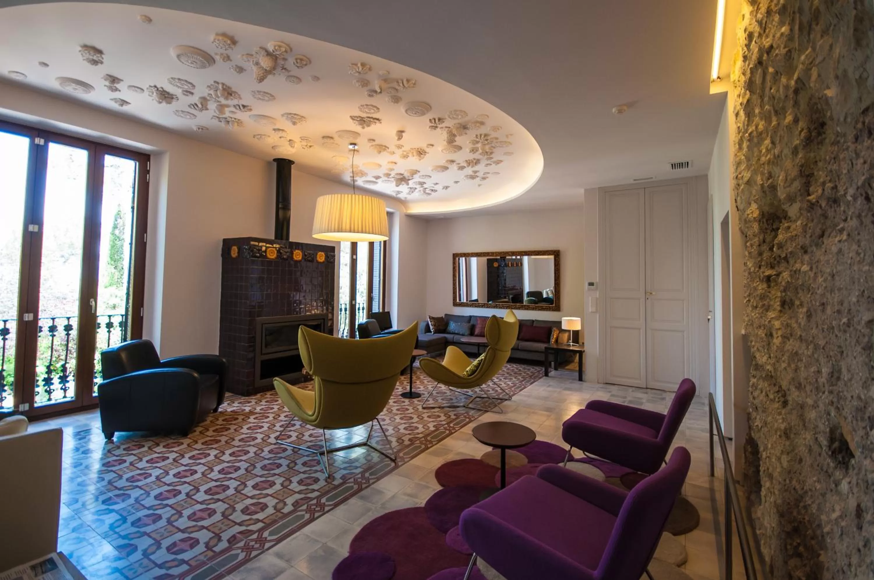 Communal lounge/ TV room in Mont-Sant