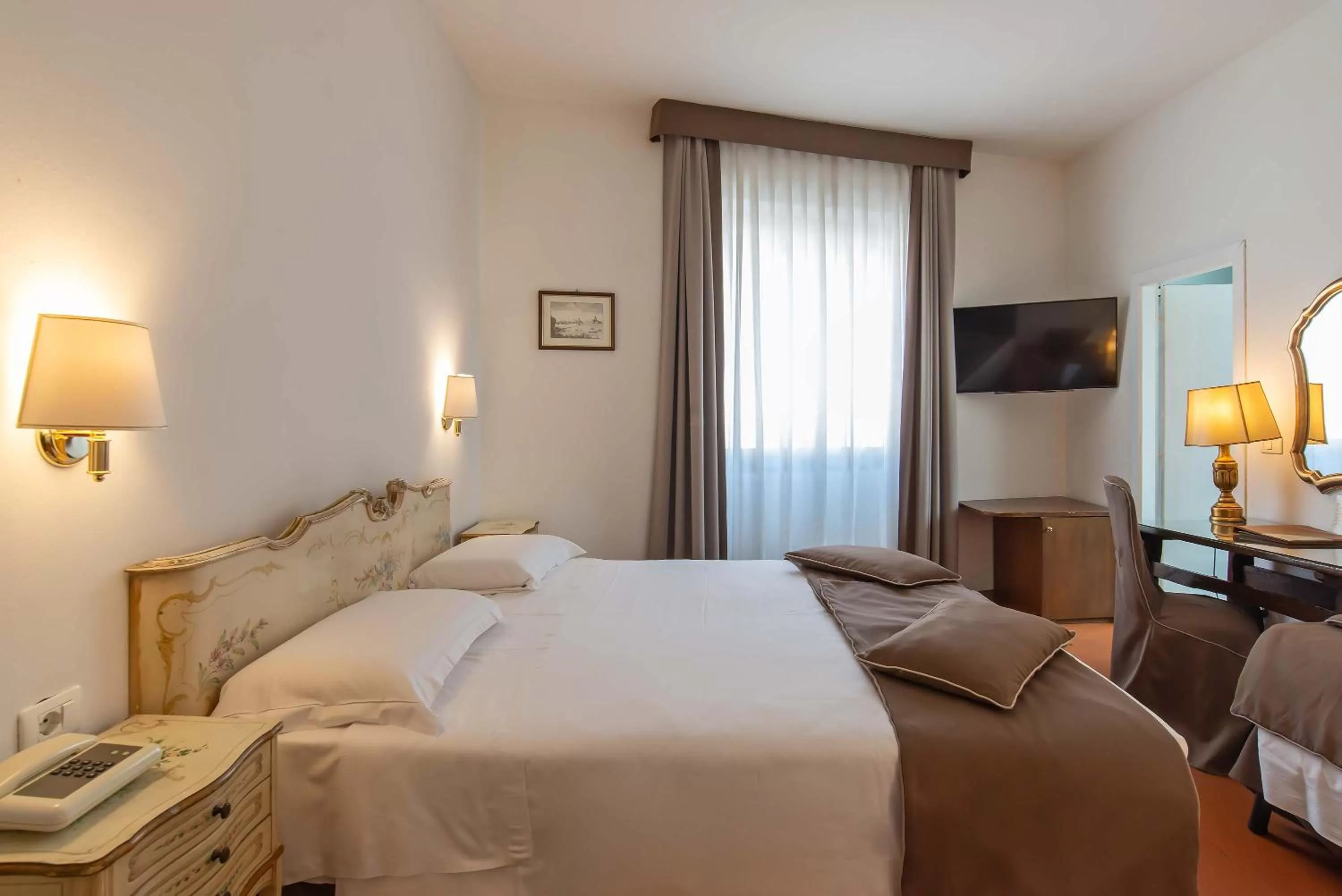 Bedroom, Bed in Hotel Machiavelli Palace