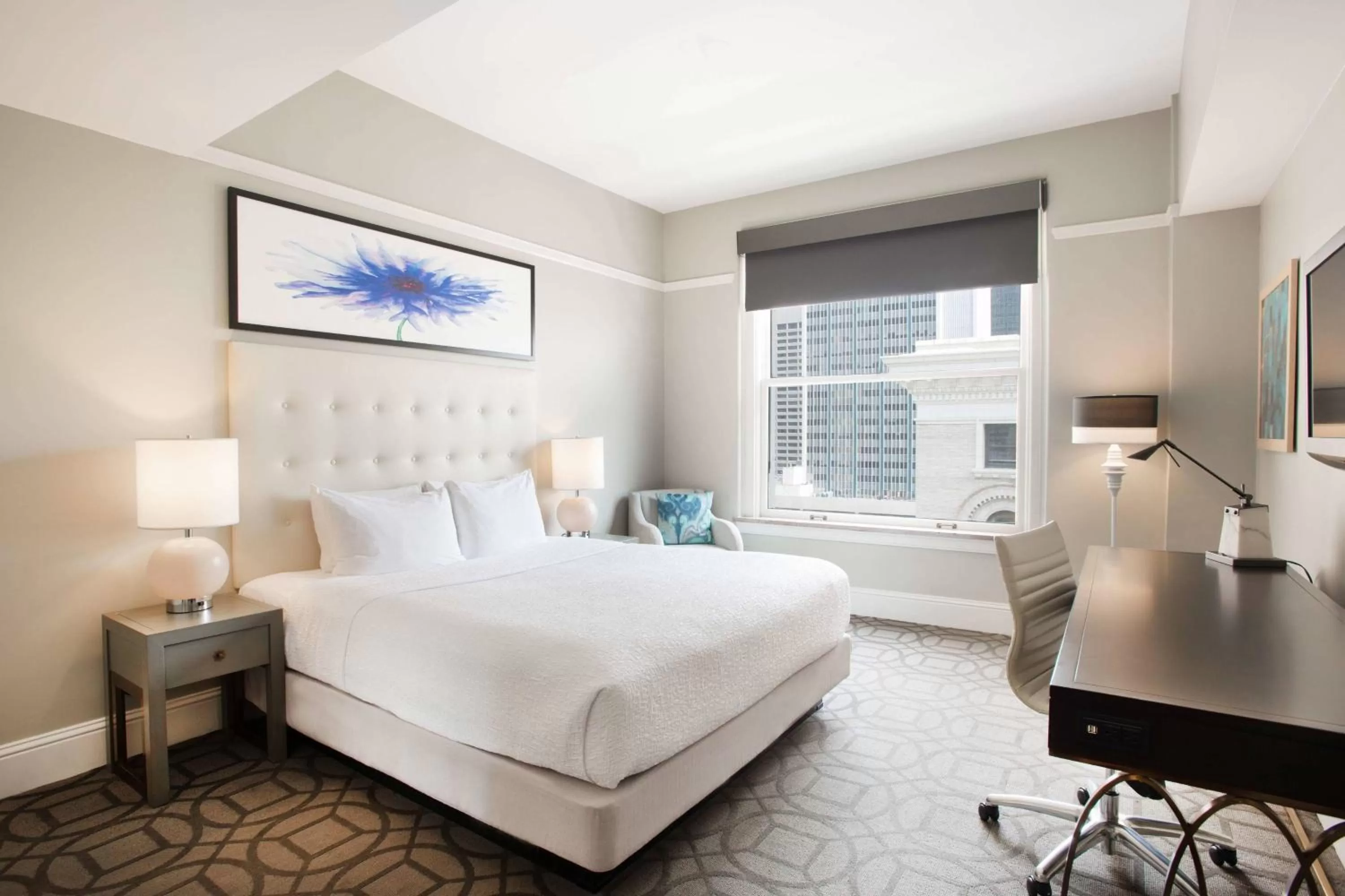 Photo of the whole room, Bed in Magnolia Hotel Denver, a Tribute Portfolio Hotel