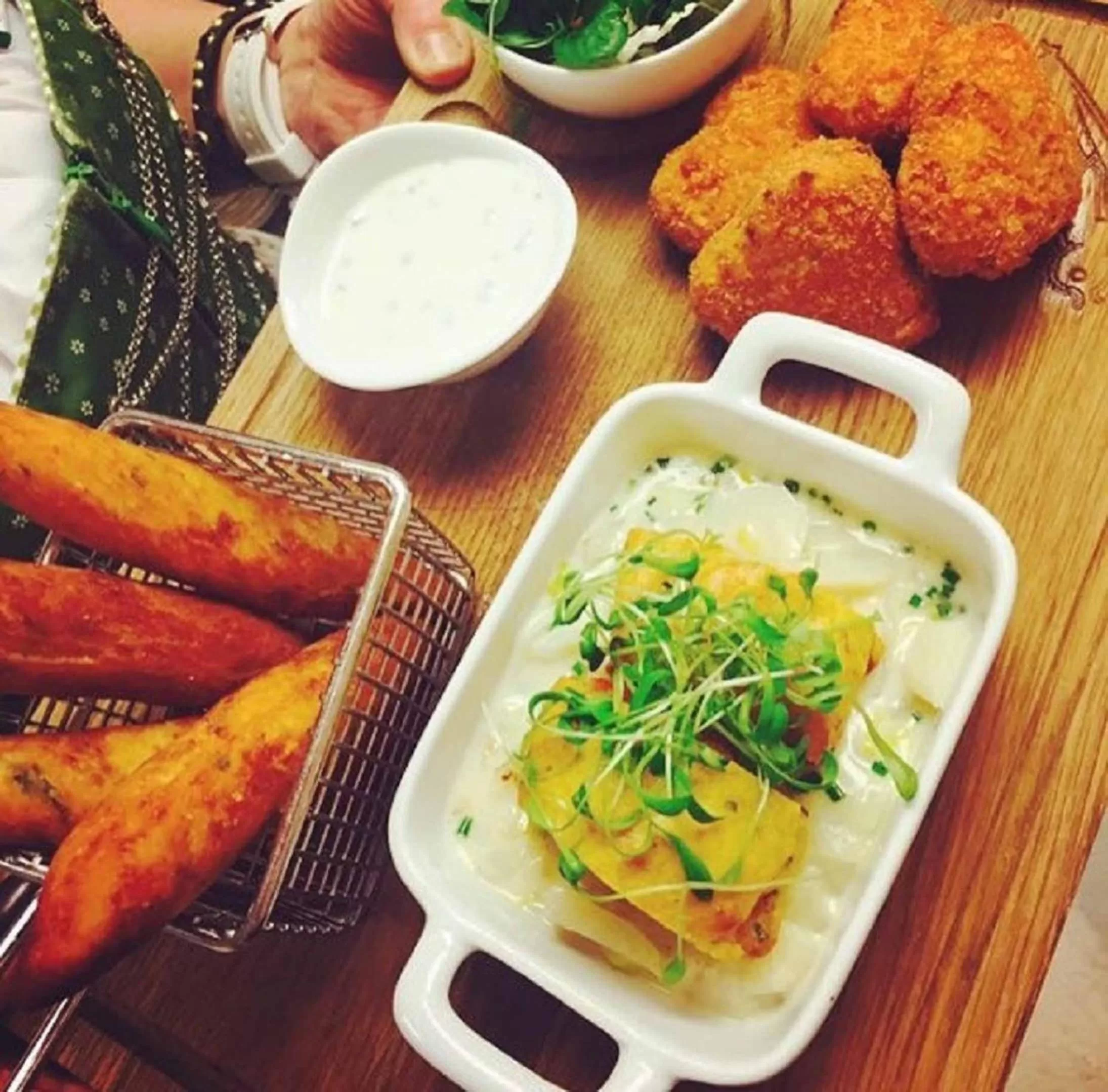 Food and drinks in Hotel Waldvogel