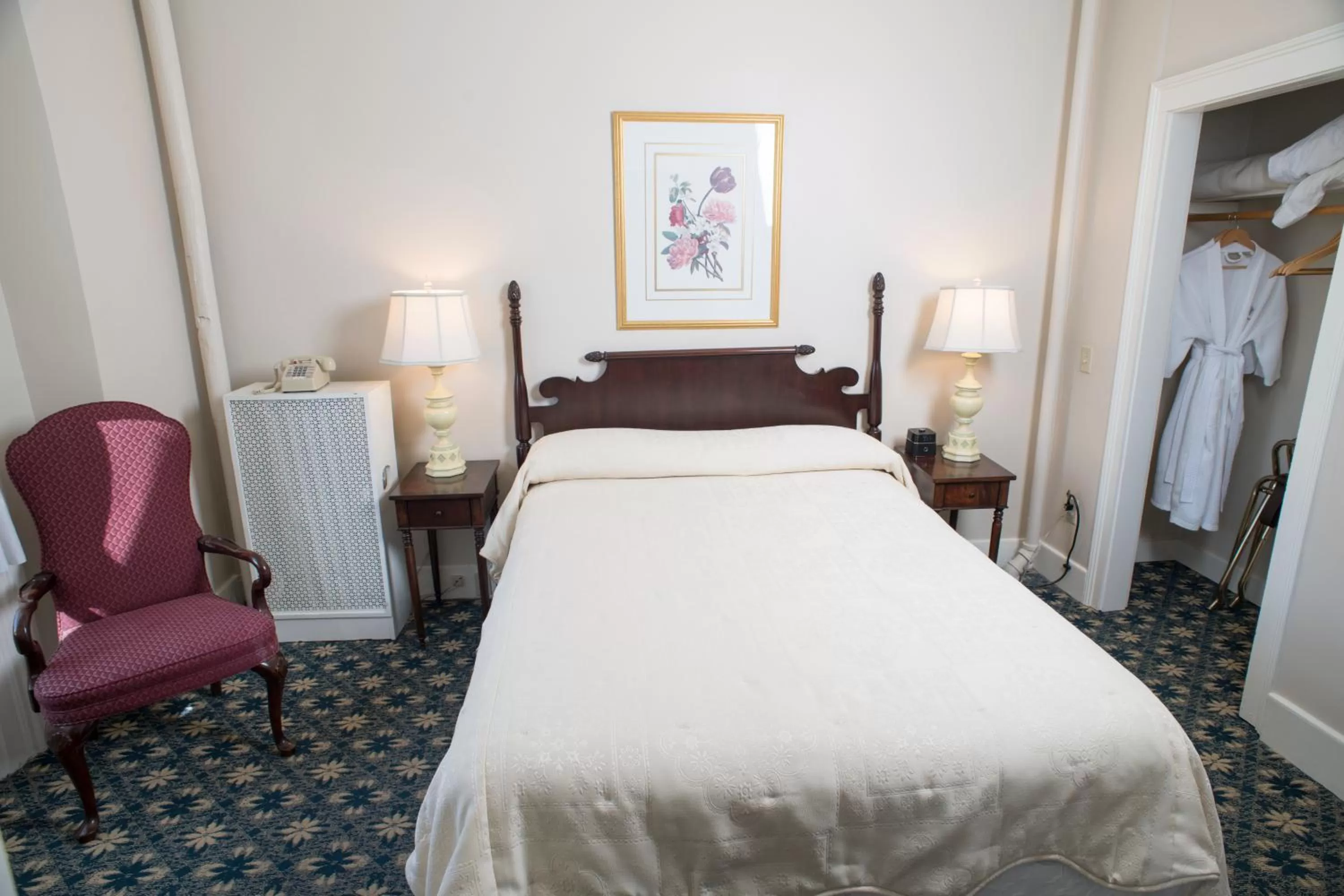 Bedroom in Middlebury Inn