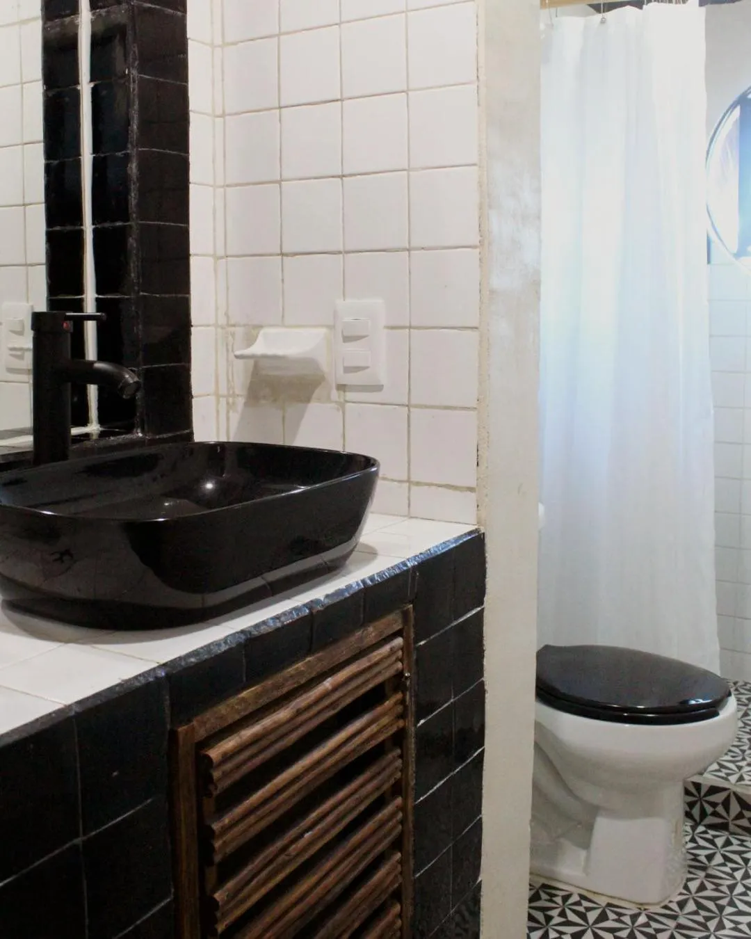 Bathroom in L hotelito