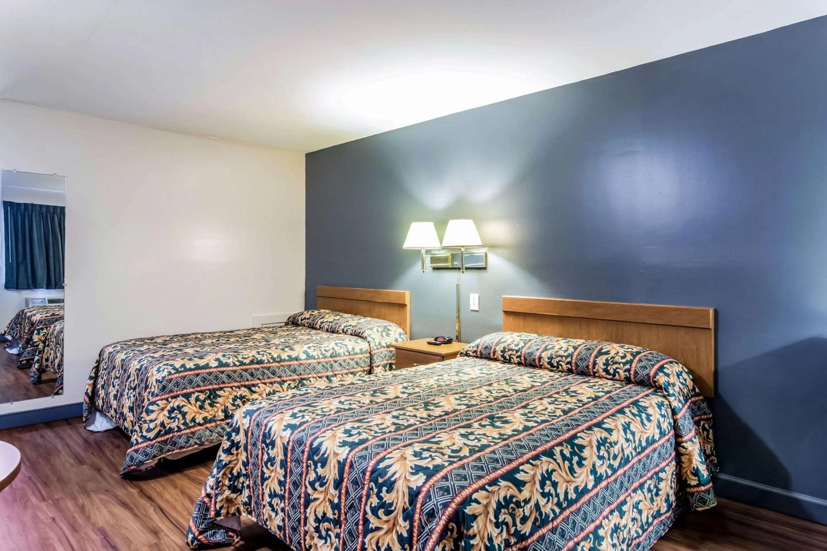 Bedroom, Bed in Brentwood Inn Richmond South