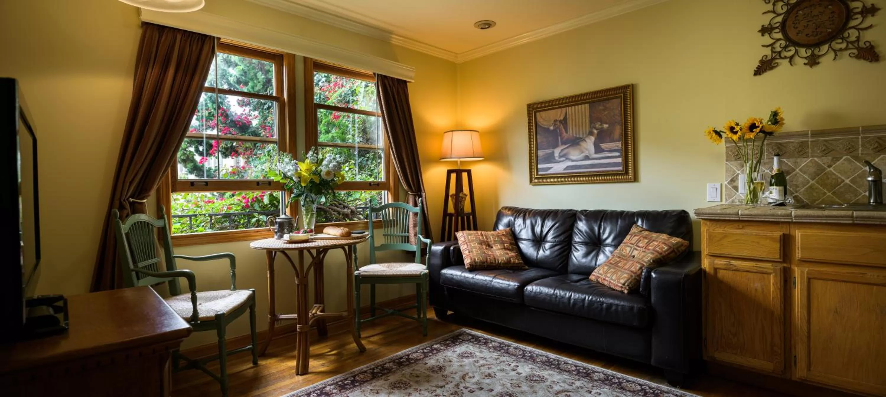 Kitchen or kitchenette in Marina Motel